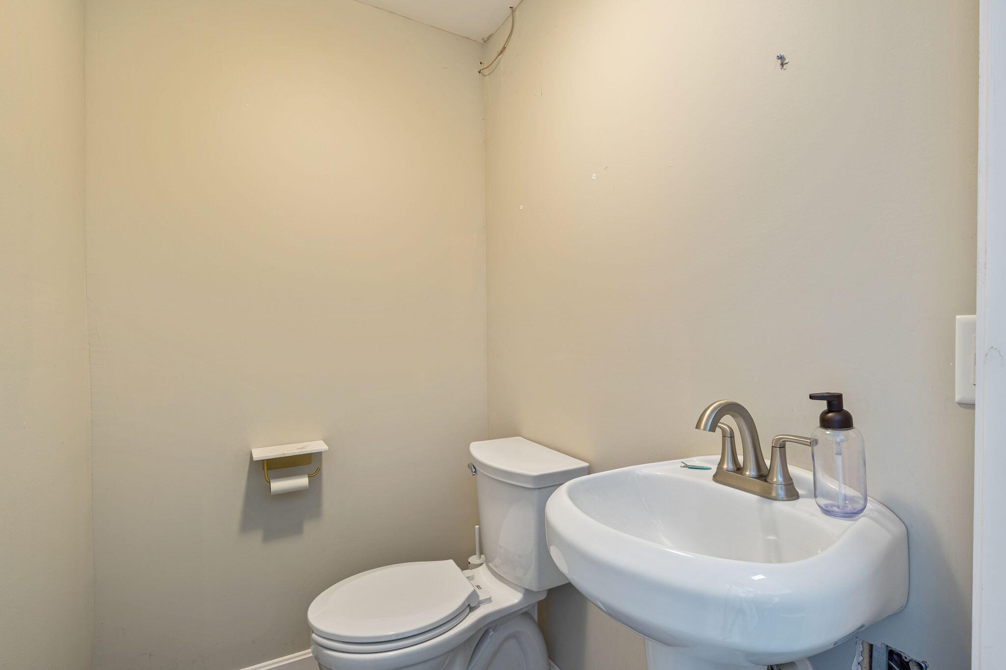 10 Elm Street, Gorham, ME, 04038