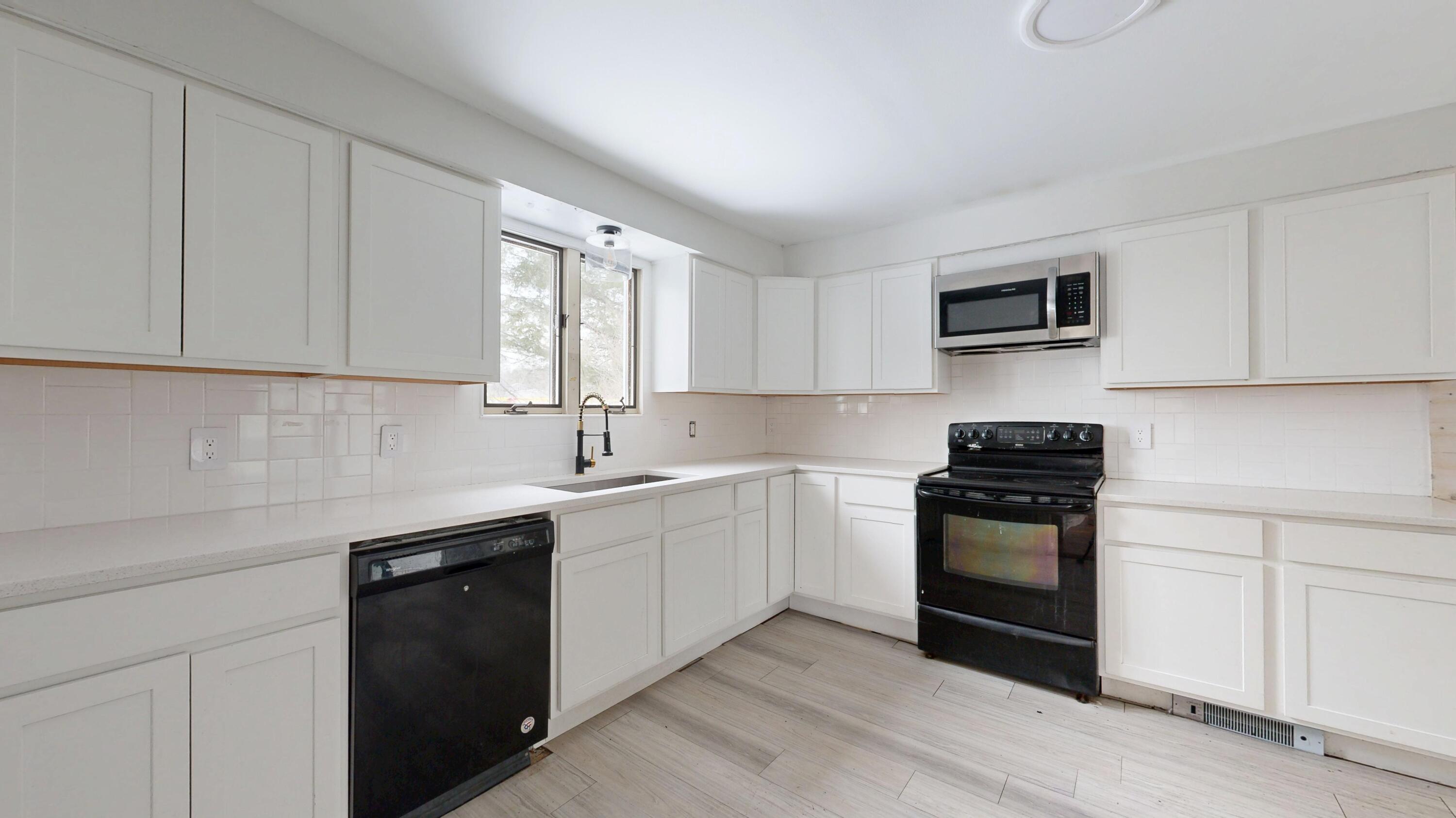 121-123 Oak Hill Road, Auburn, ME, 04210