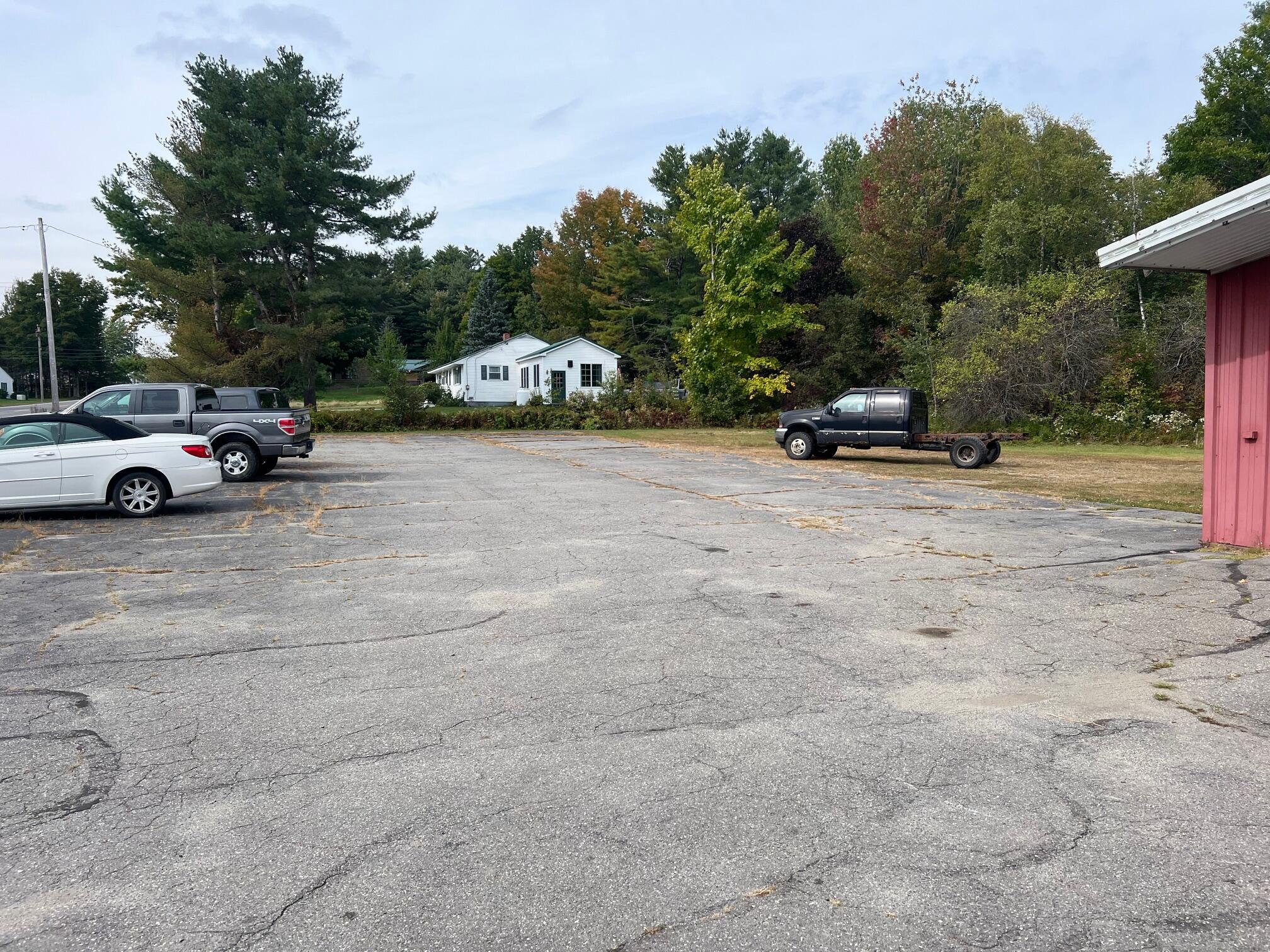 688 White School House Road, Madison, ME, 04950