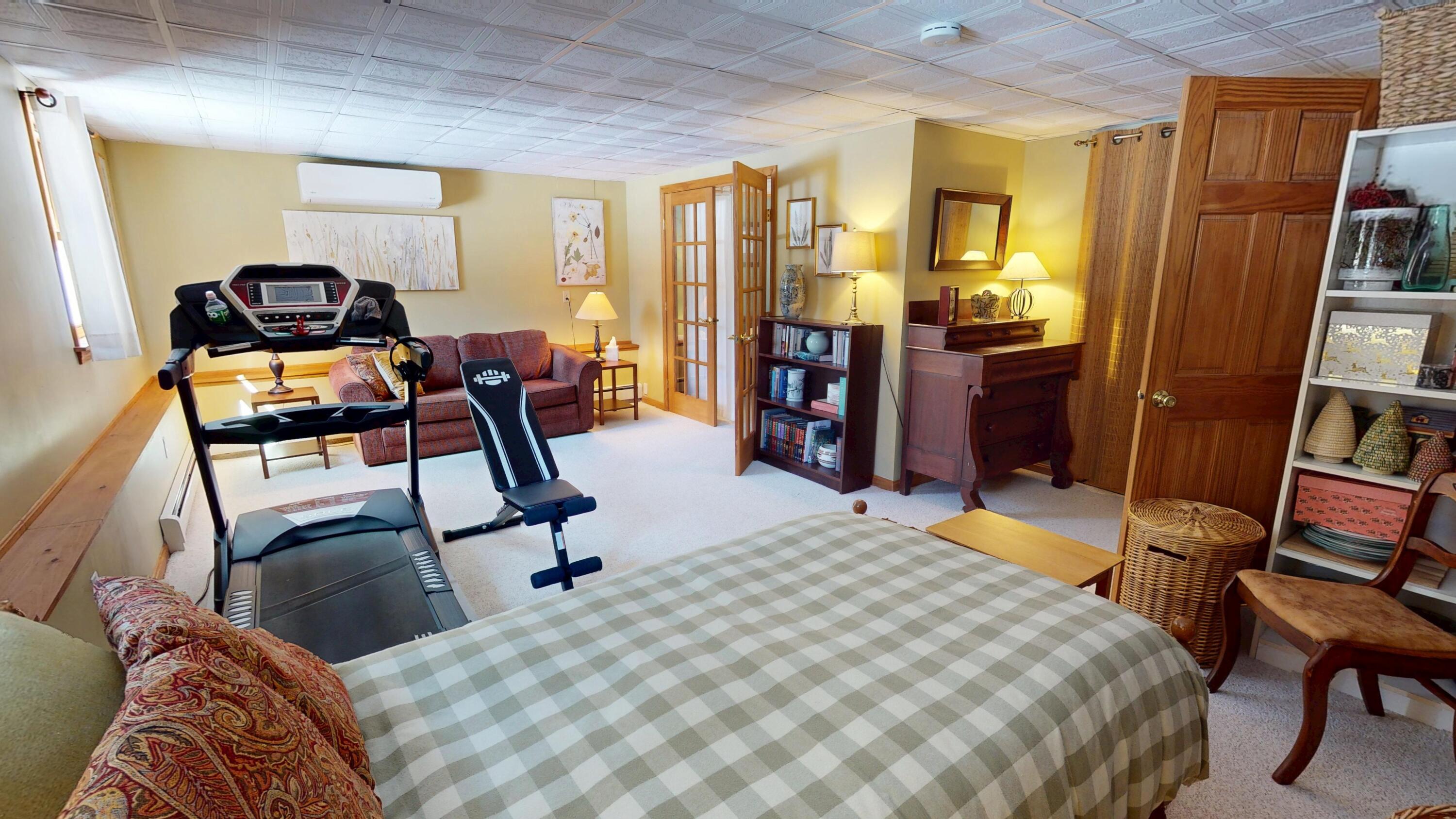 1013 Sunset Avenue, Glenburn, ME, 04401