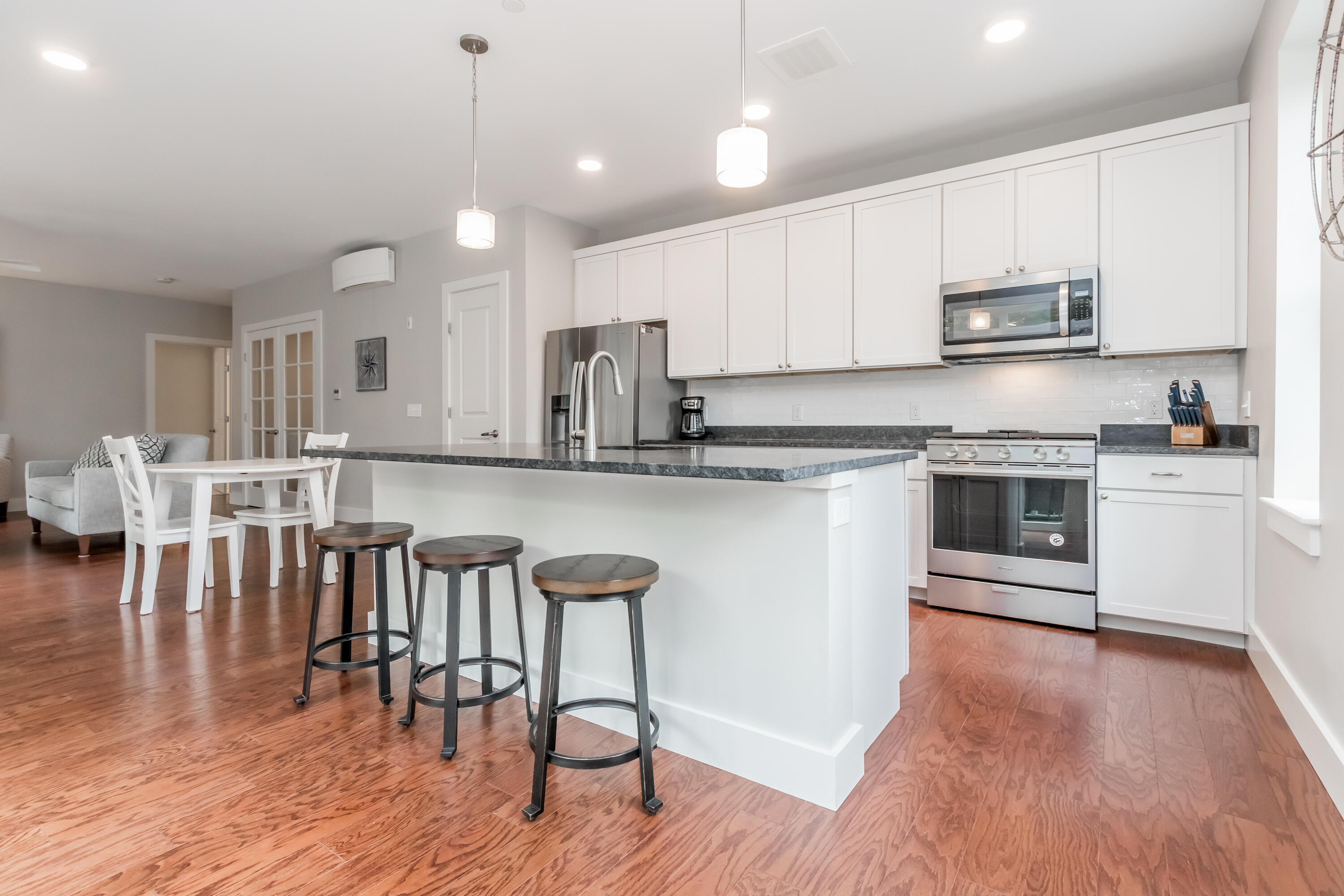 75 McAuley Way UNIT 207, Portland, ME, 04103