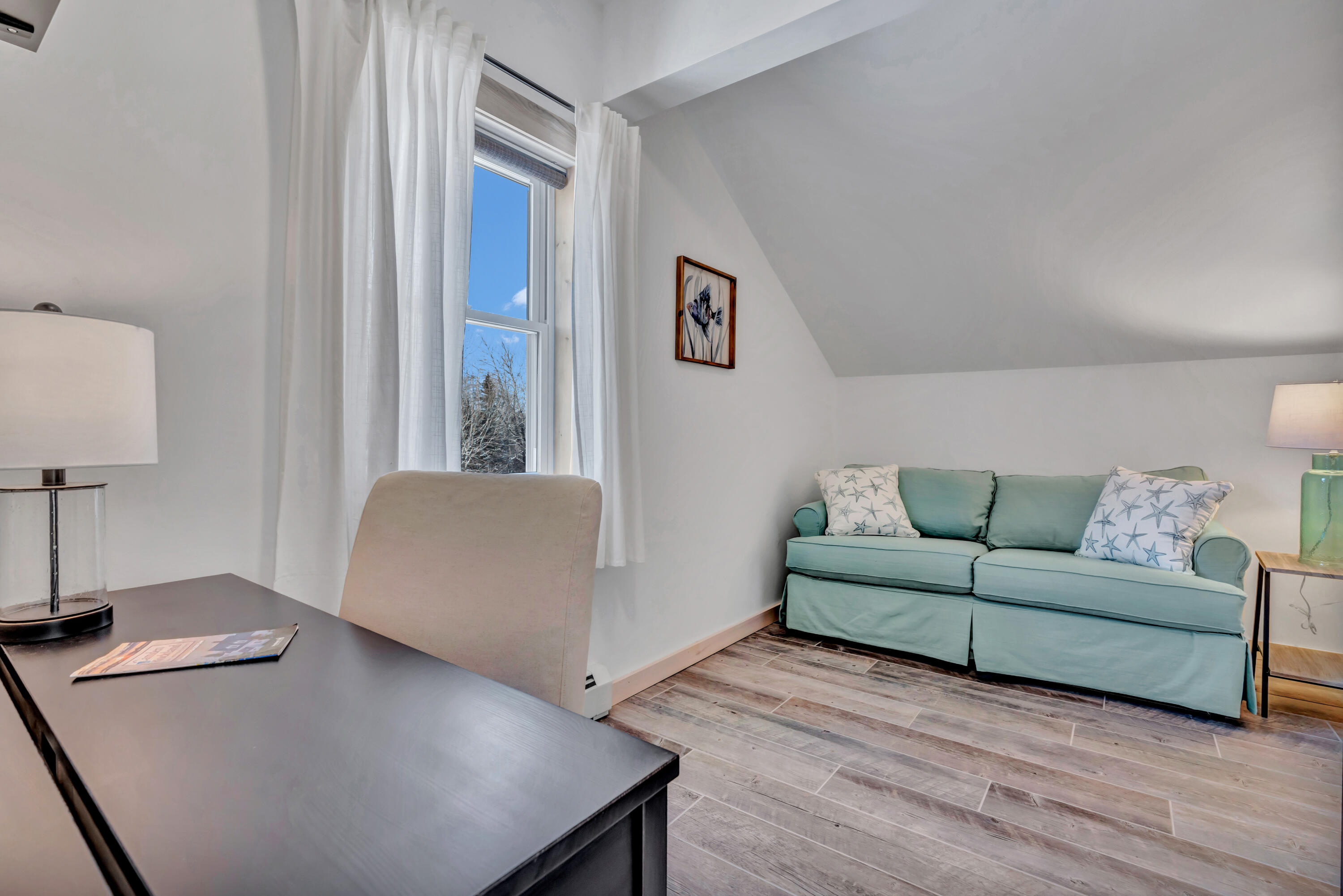 19 Crescent Beach Road, Owls Head, ME, 04854