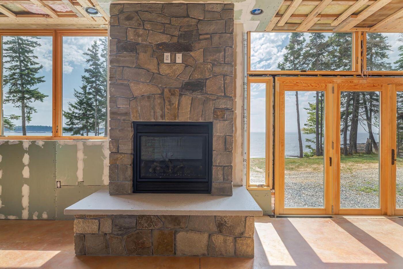 131 Lighthouse Point Road, Gouldsboro, ME, 04607