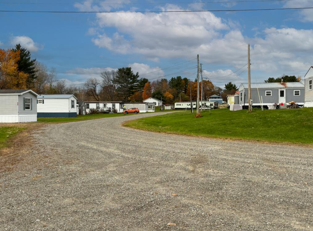 714 Hinckley Road, Clinton, ME, 04927