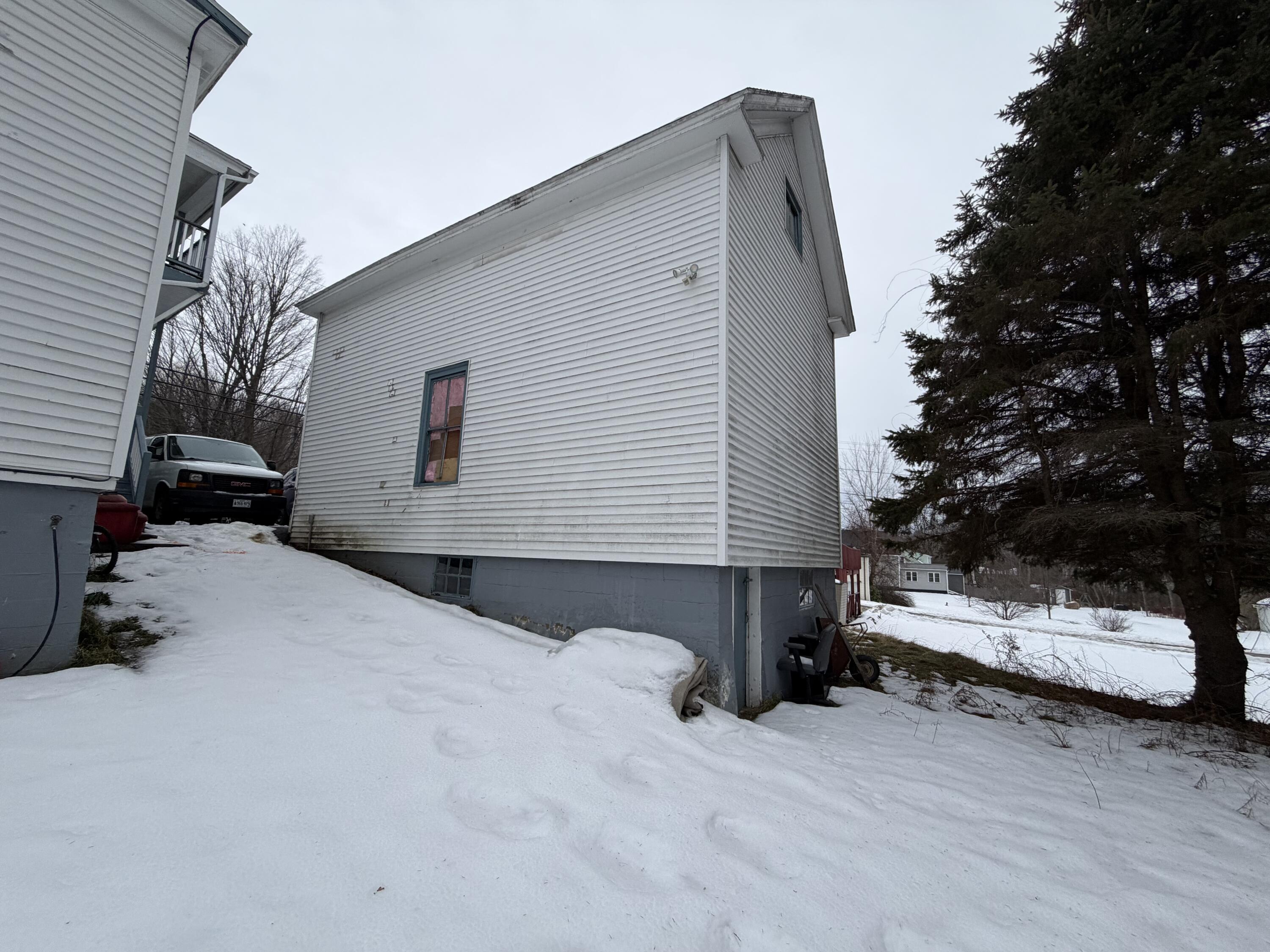 137 S Main Street, Auburn, ME, 04210