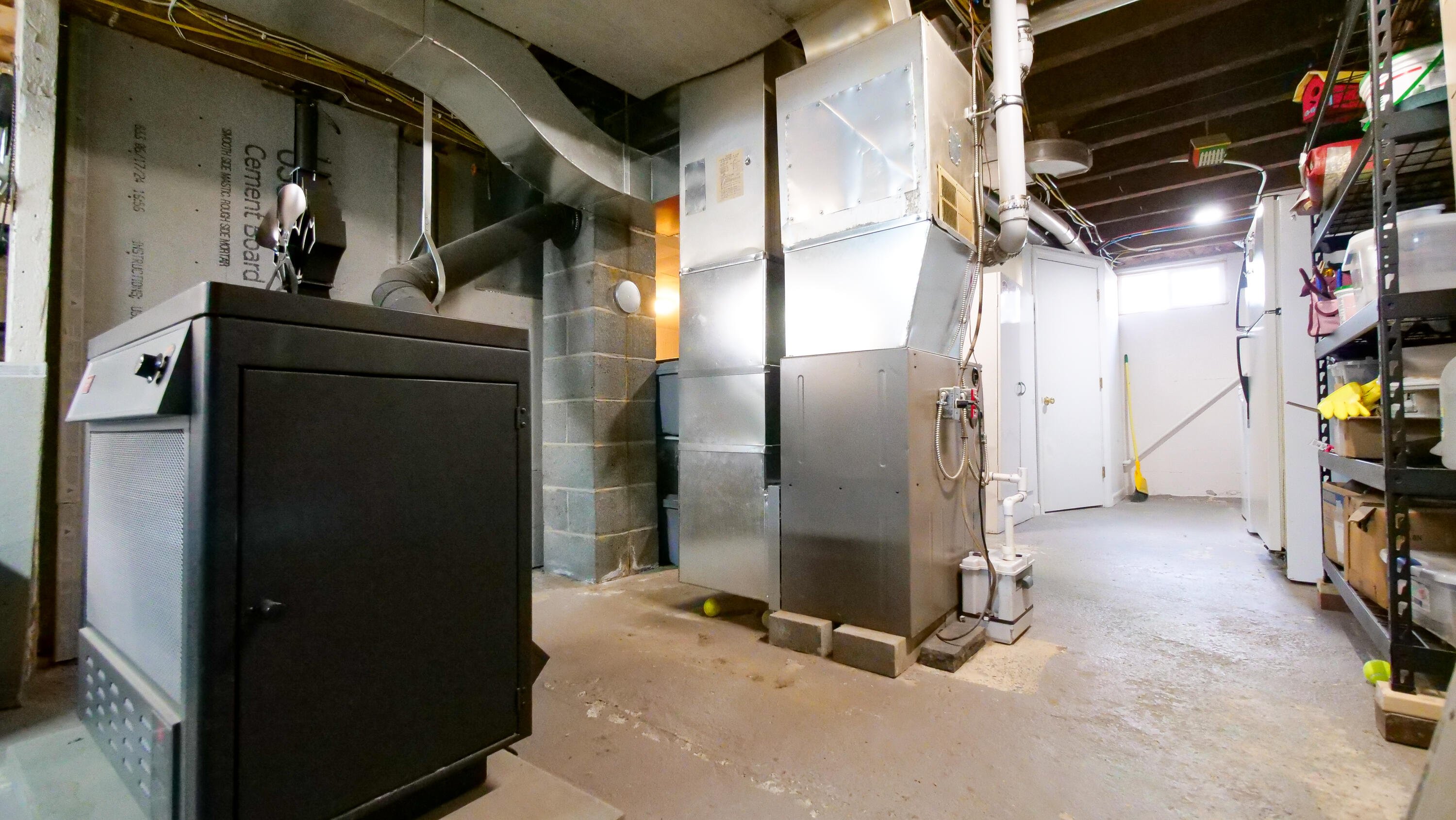 16 Gardner Road, Orono, ME, 04473