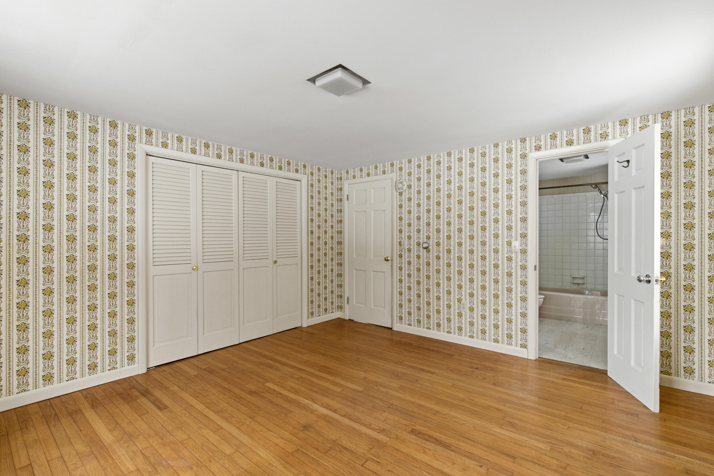 207 N High Street, Bridgton, ME, 04009