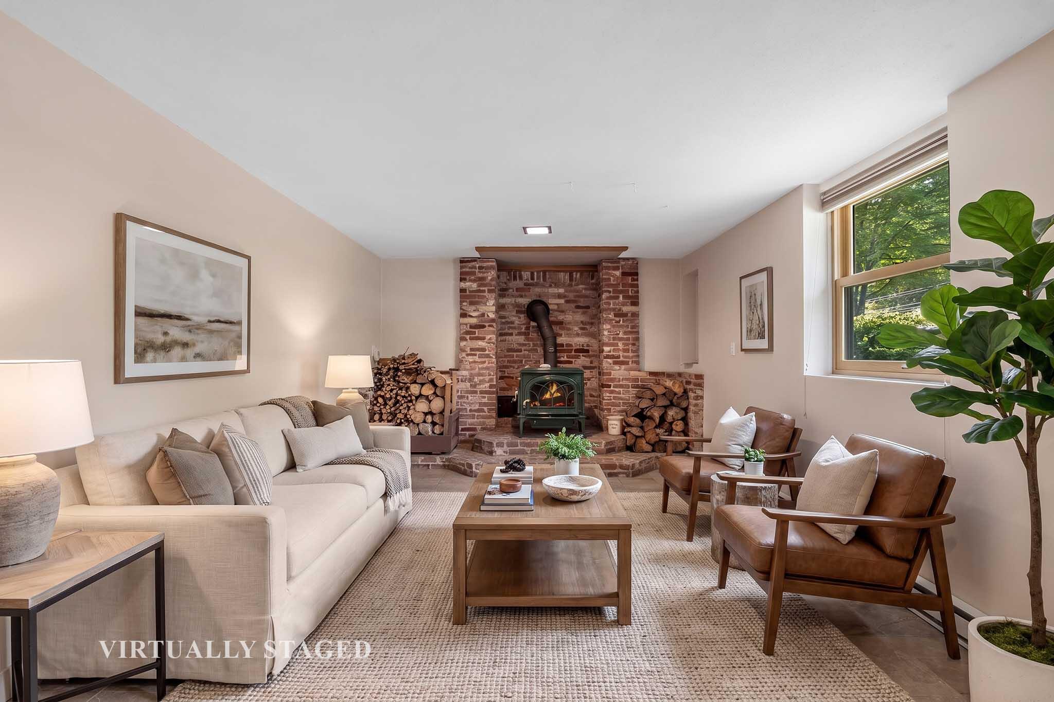 43 Baribeau Drive, Brunswick, ME 04011 32-web-or-mls-43-baribeau-dr copy