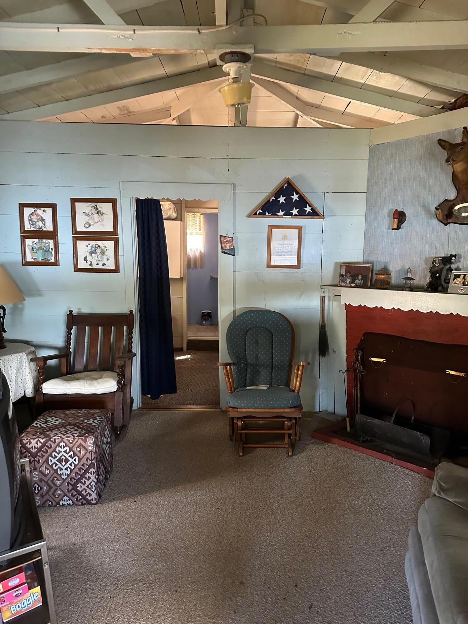 5 Appache Lane