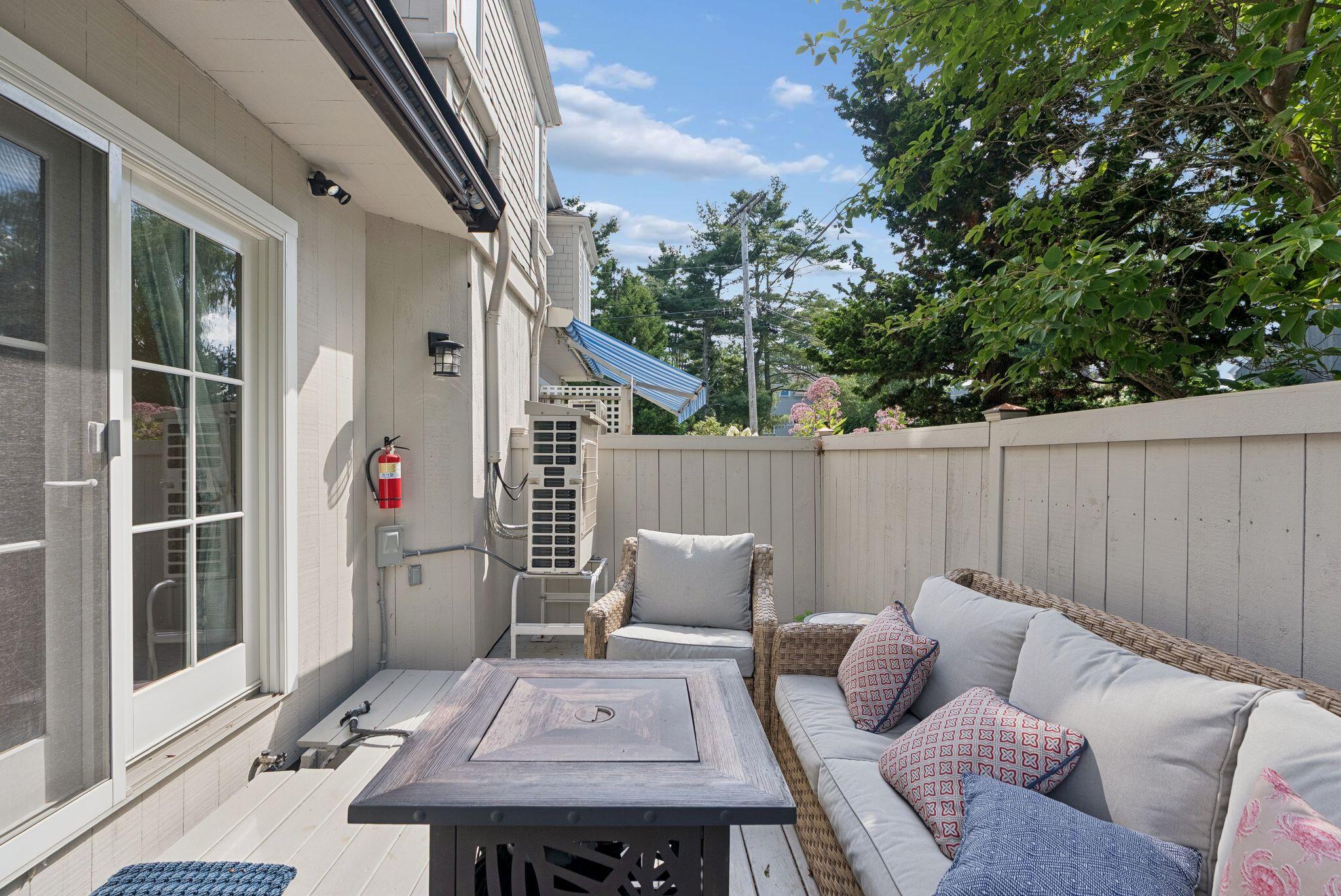 8 Woodland Avenue, #3, Kennebunk, ME 04043 5_DSC09131