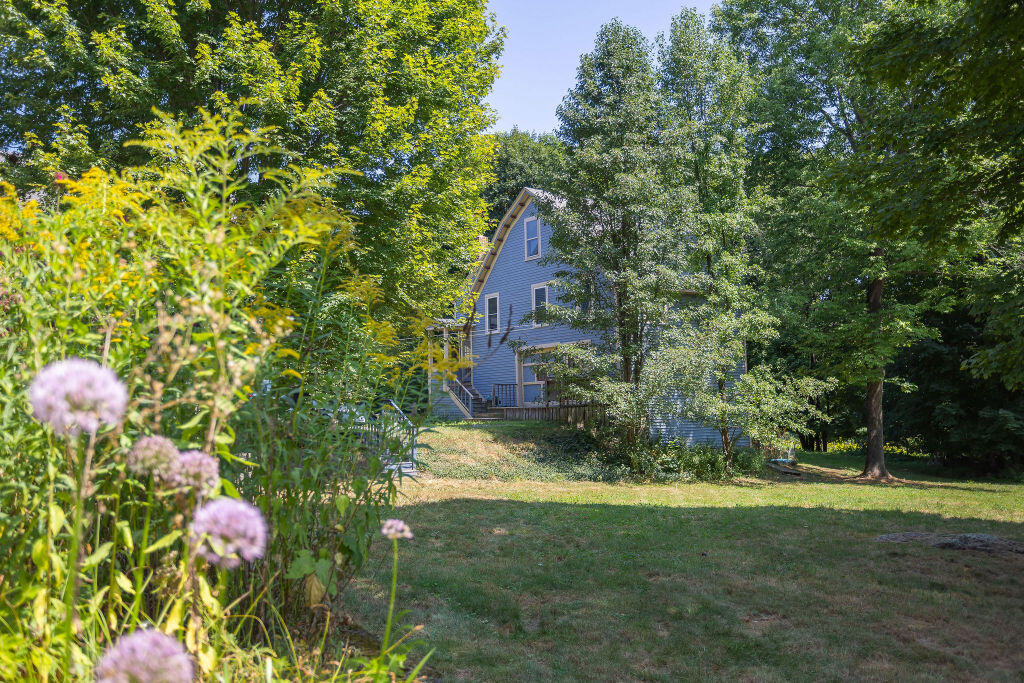 72 Main Street, Peru, ME, 04290