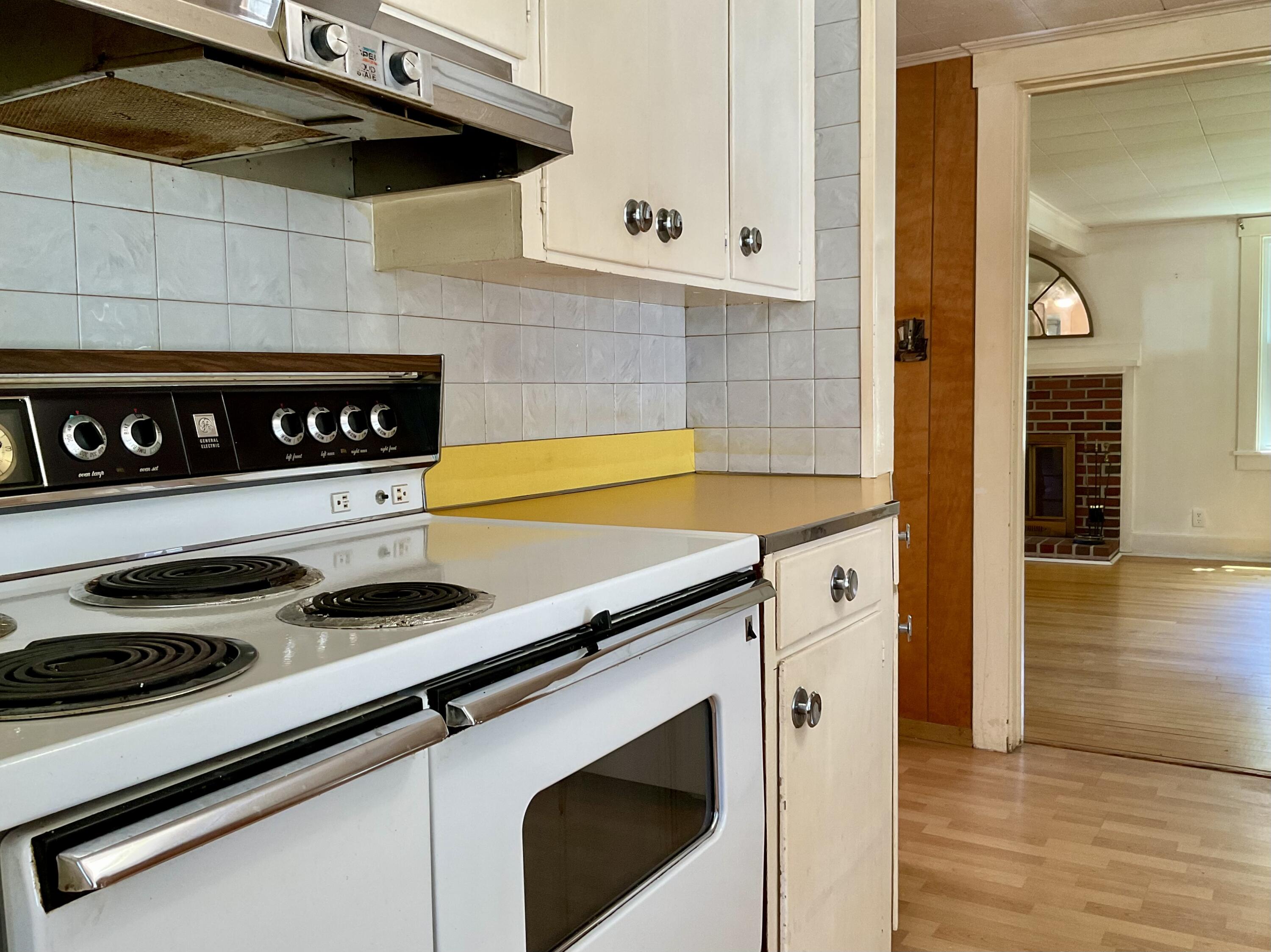 OVERSIZED RANGE