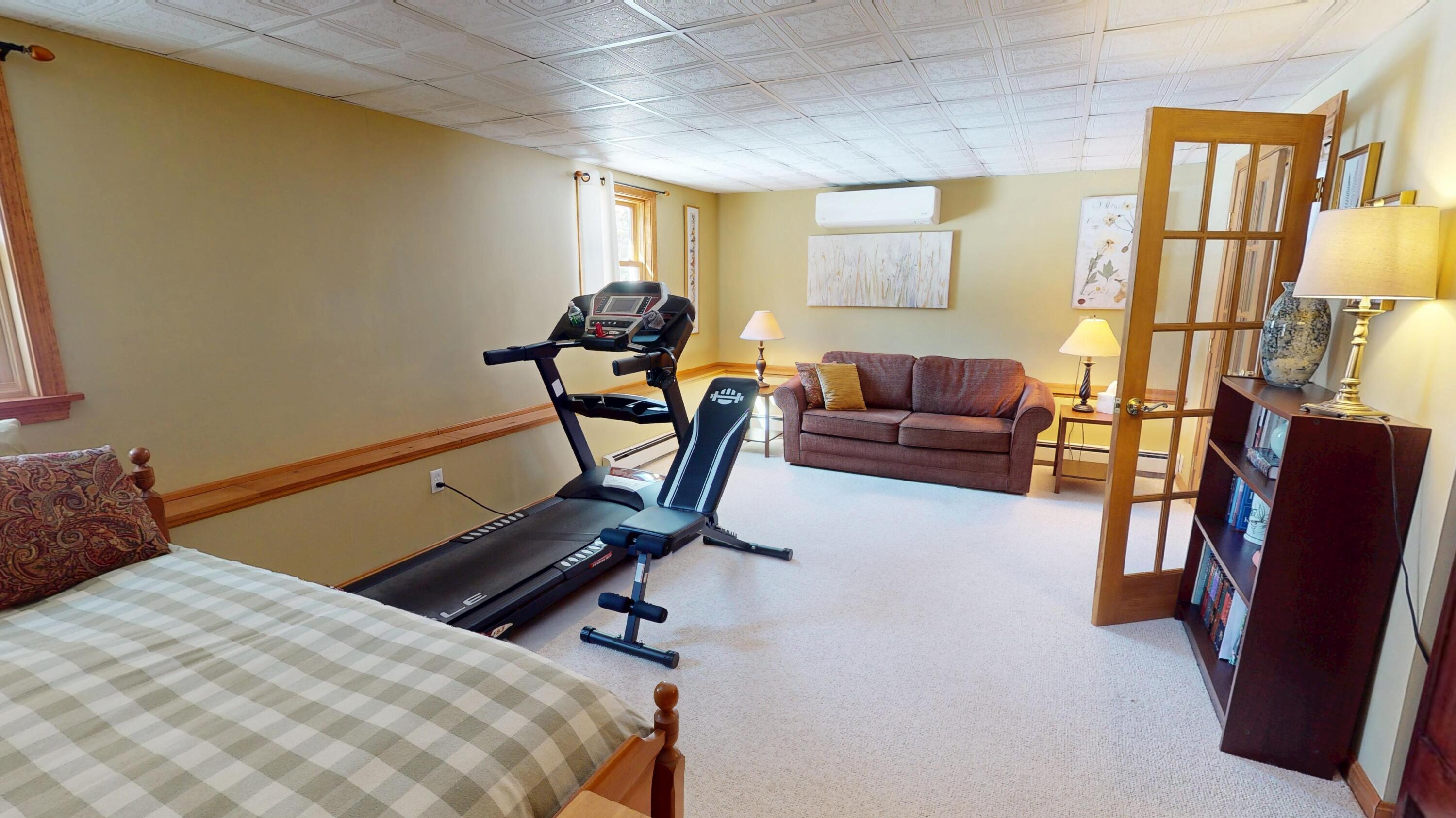 1013 Sunset Avenue, Glenburn, ME, 04401