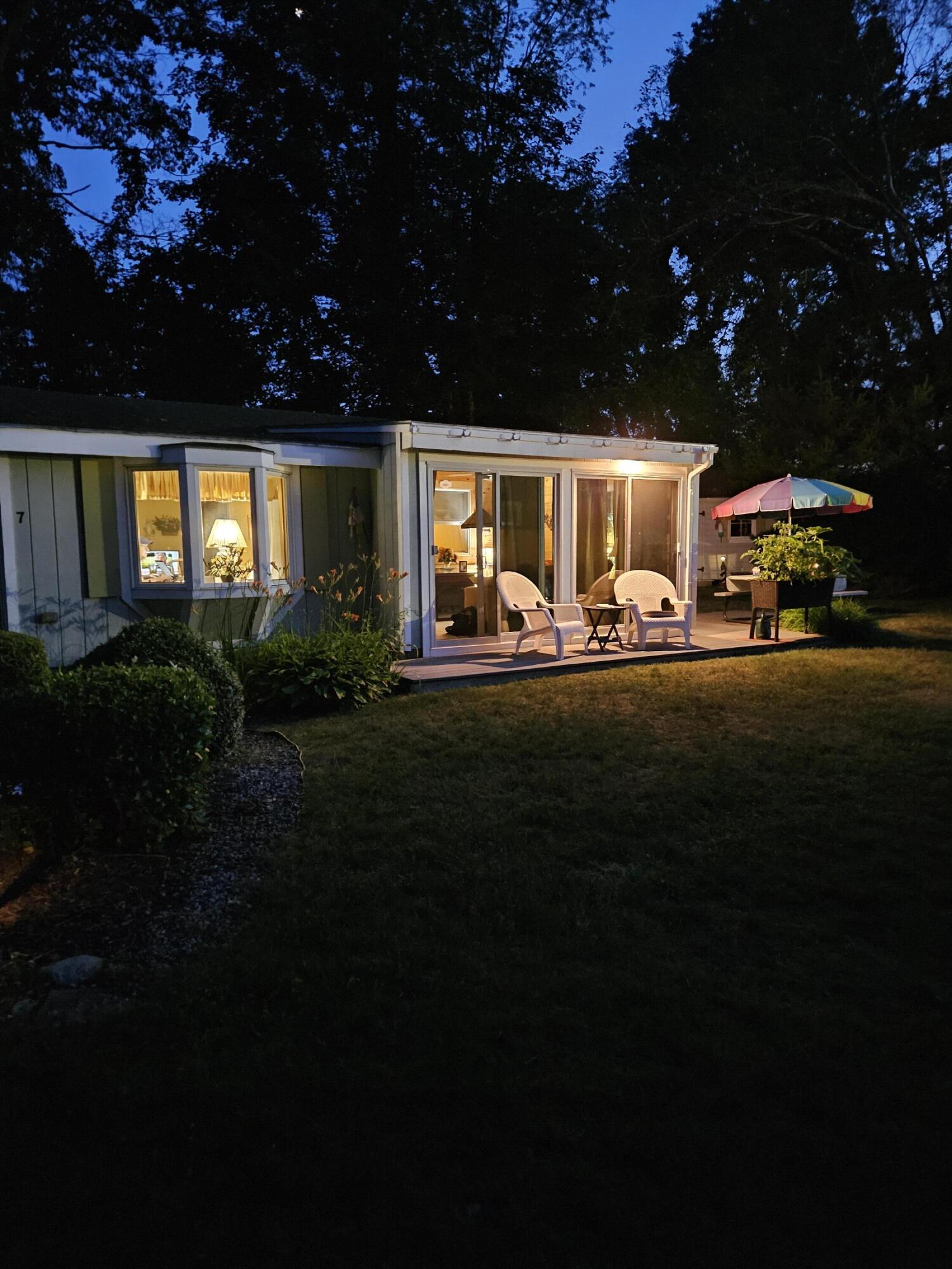 Moynahan_outdoor image 3