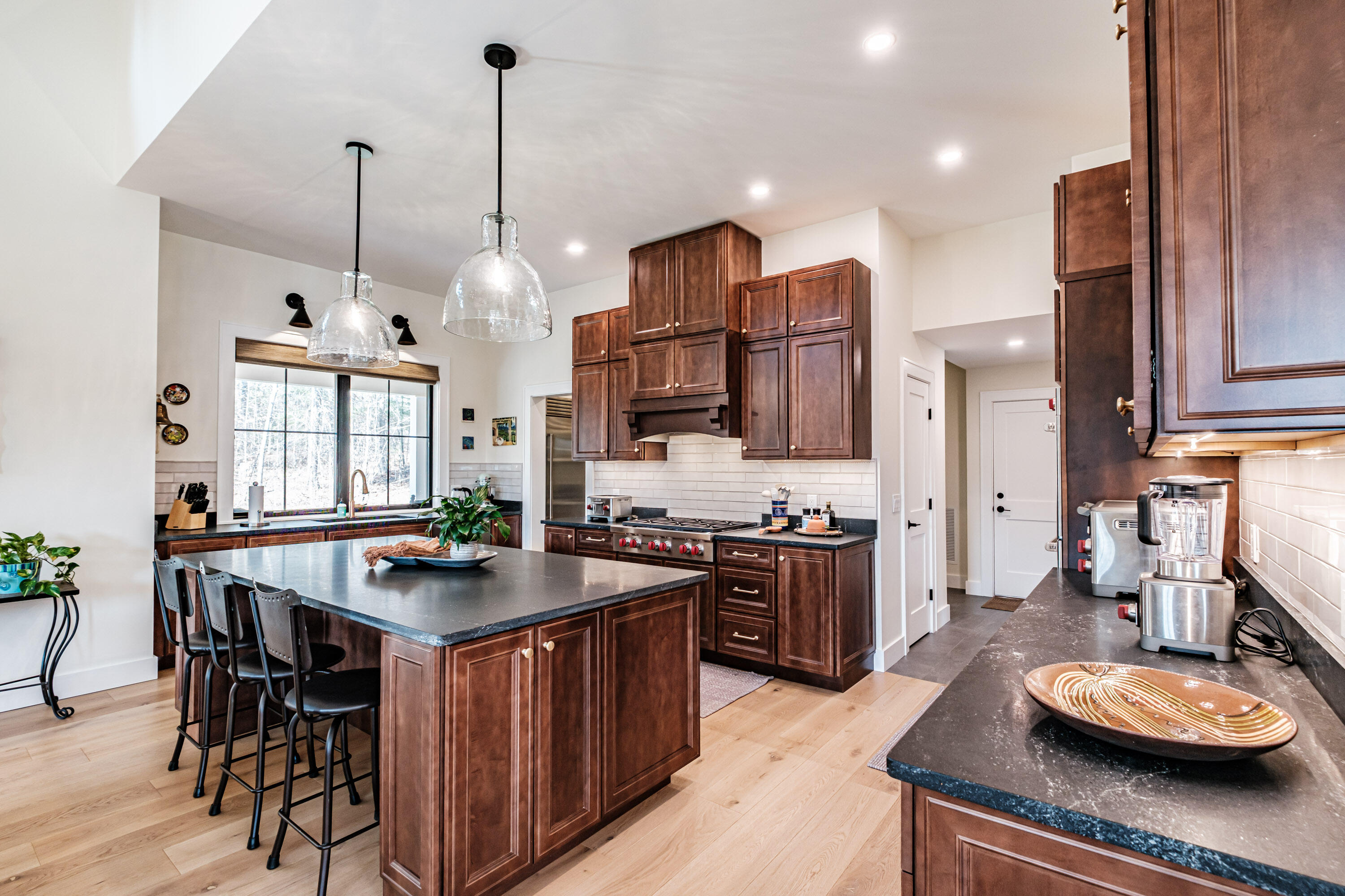 12 Winnwood Farm Way, Falmouth, ME, 04105