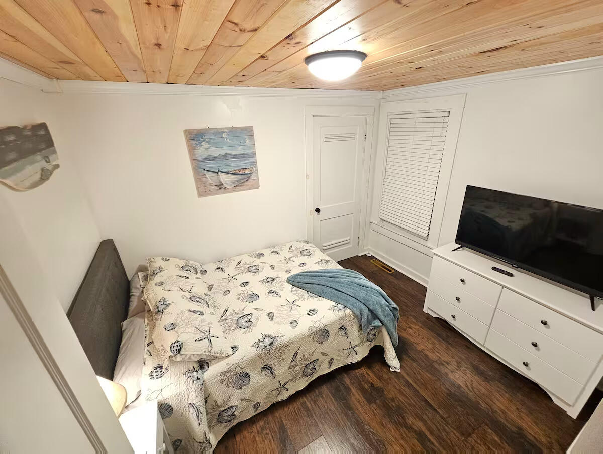 14 Seal Cove Road, Southwest Harbor, ME, 04679