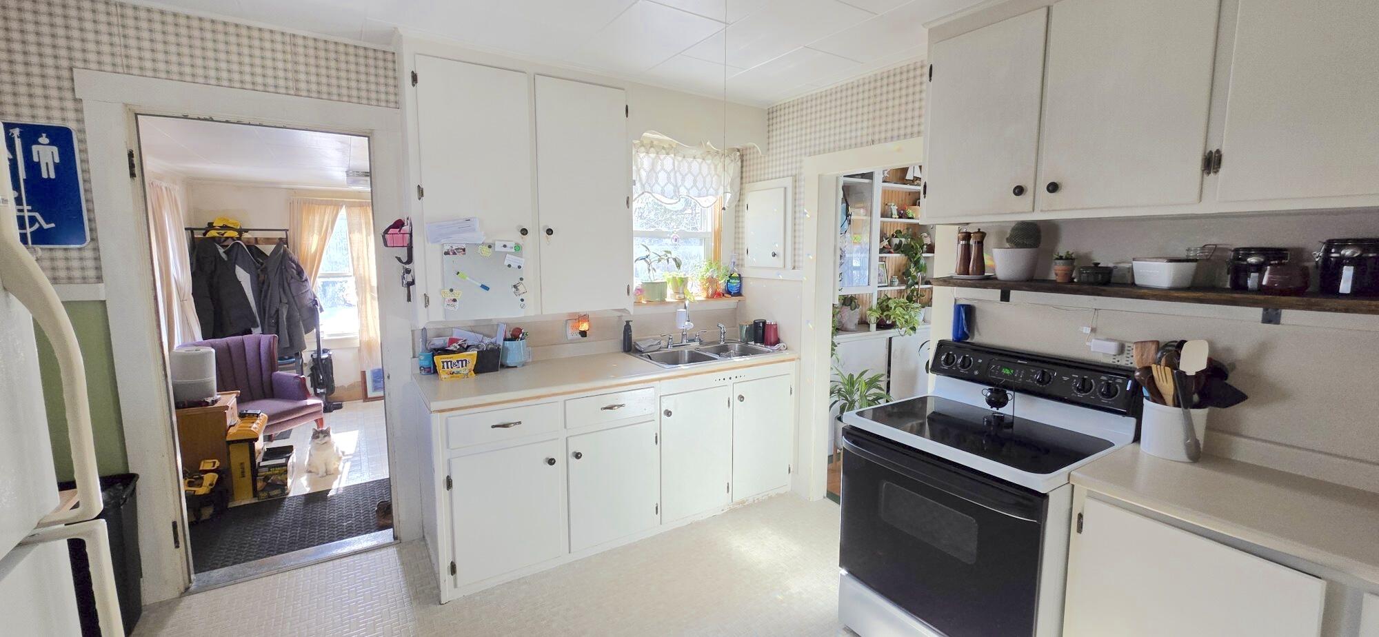 14 Pleasant Street, Presque Isle, ME, 04769