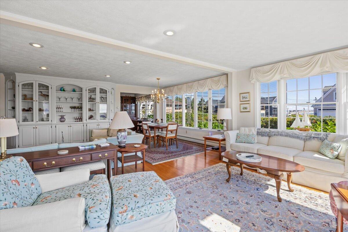 129 Fortunes Rocks Road, Biddeford, ME, 04005