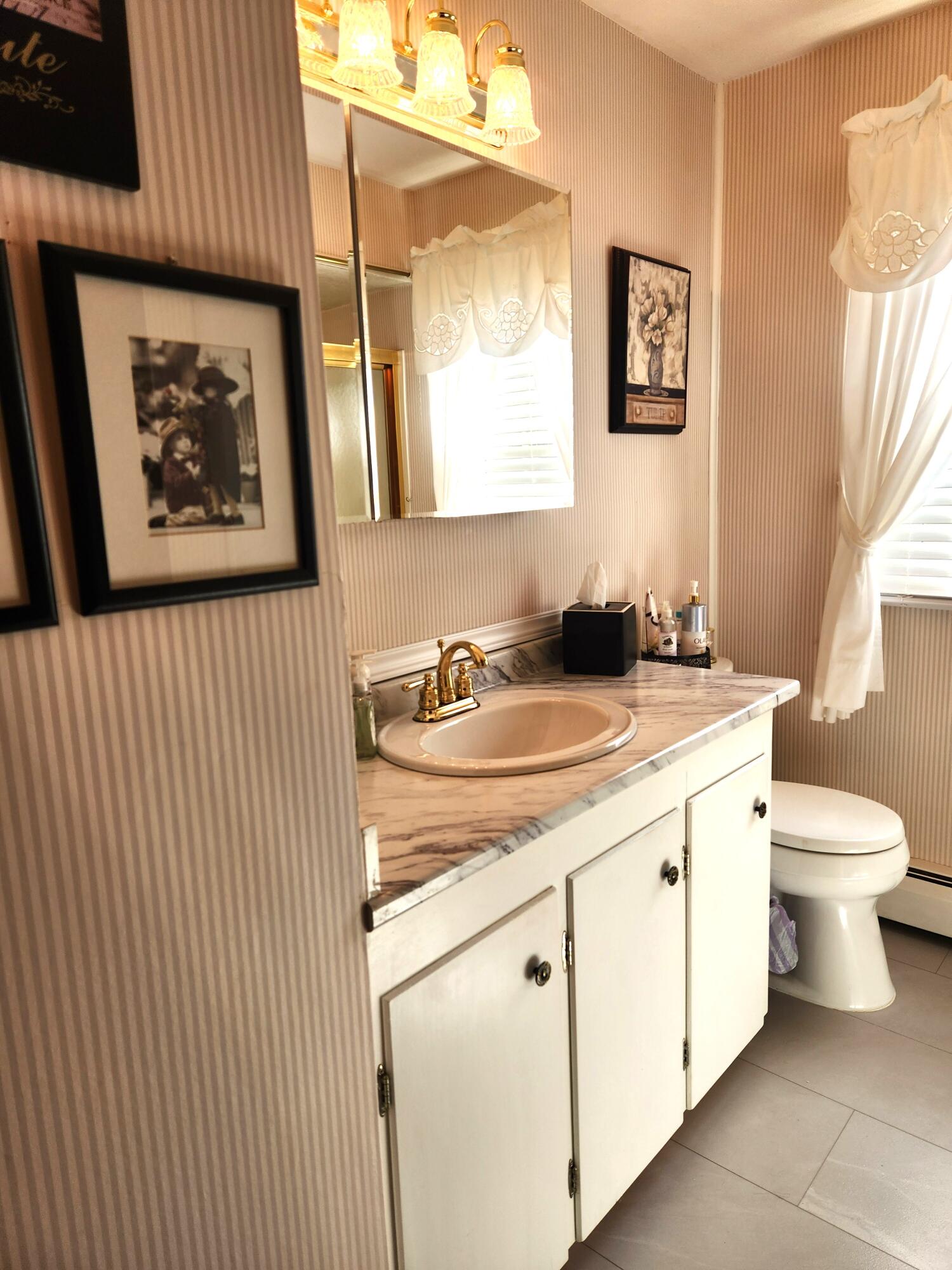 12 Dee Street, Auburn, ME, 04210