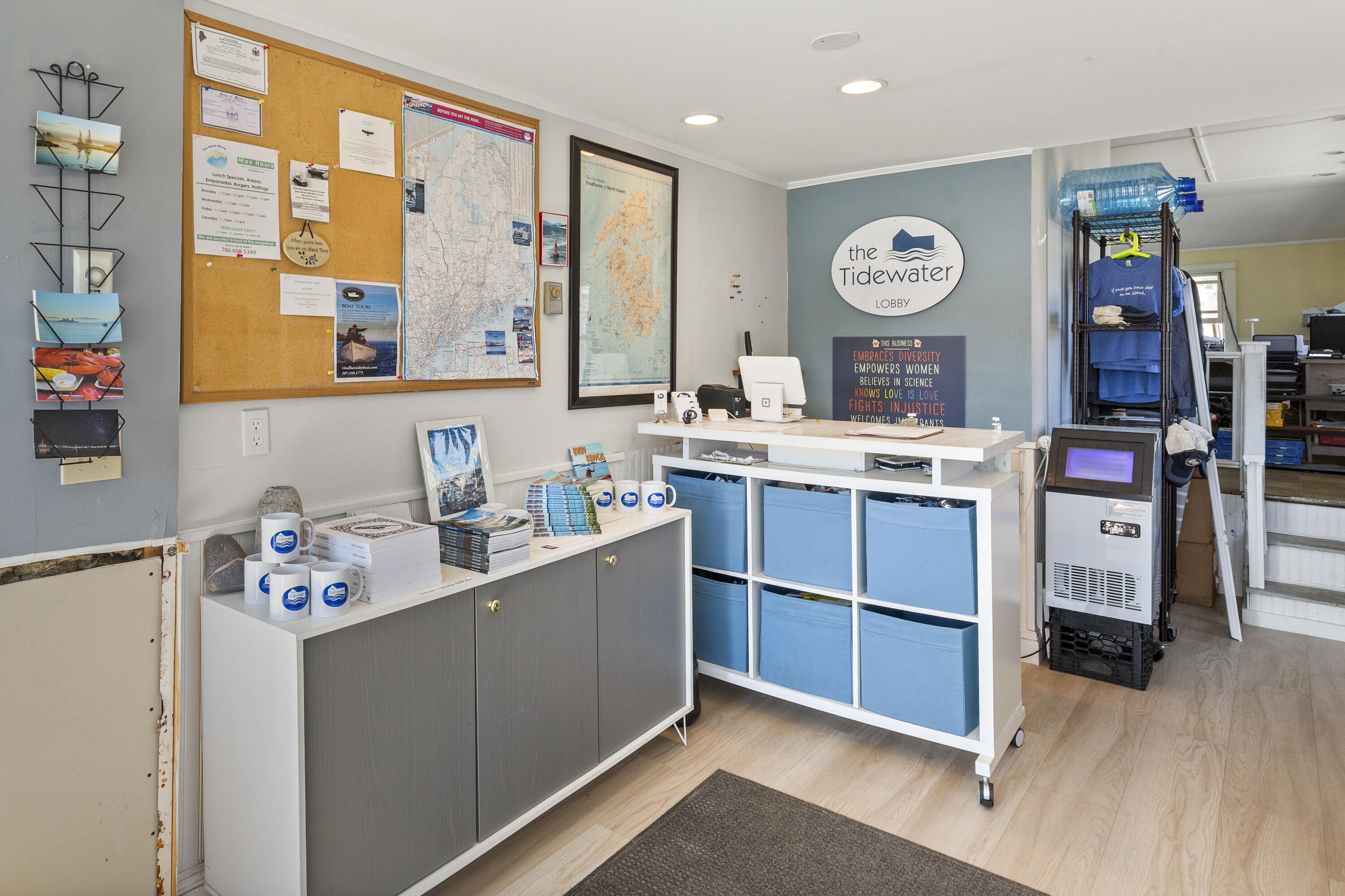 15 Main Street, Vinalhaven, ME, 04863