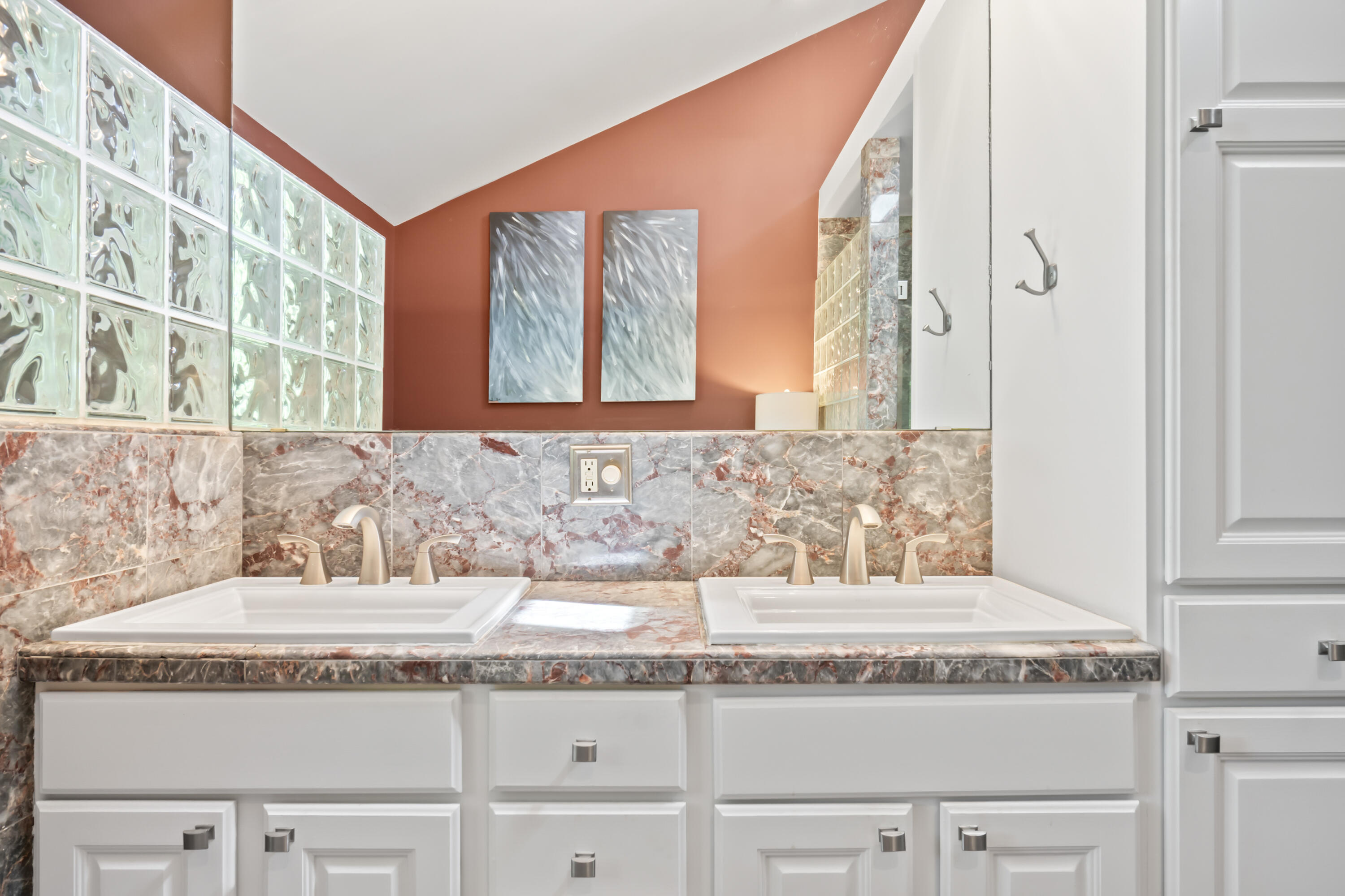 56 Old Kings Highway, Ogunquit, ME, 03907