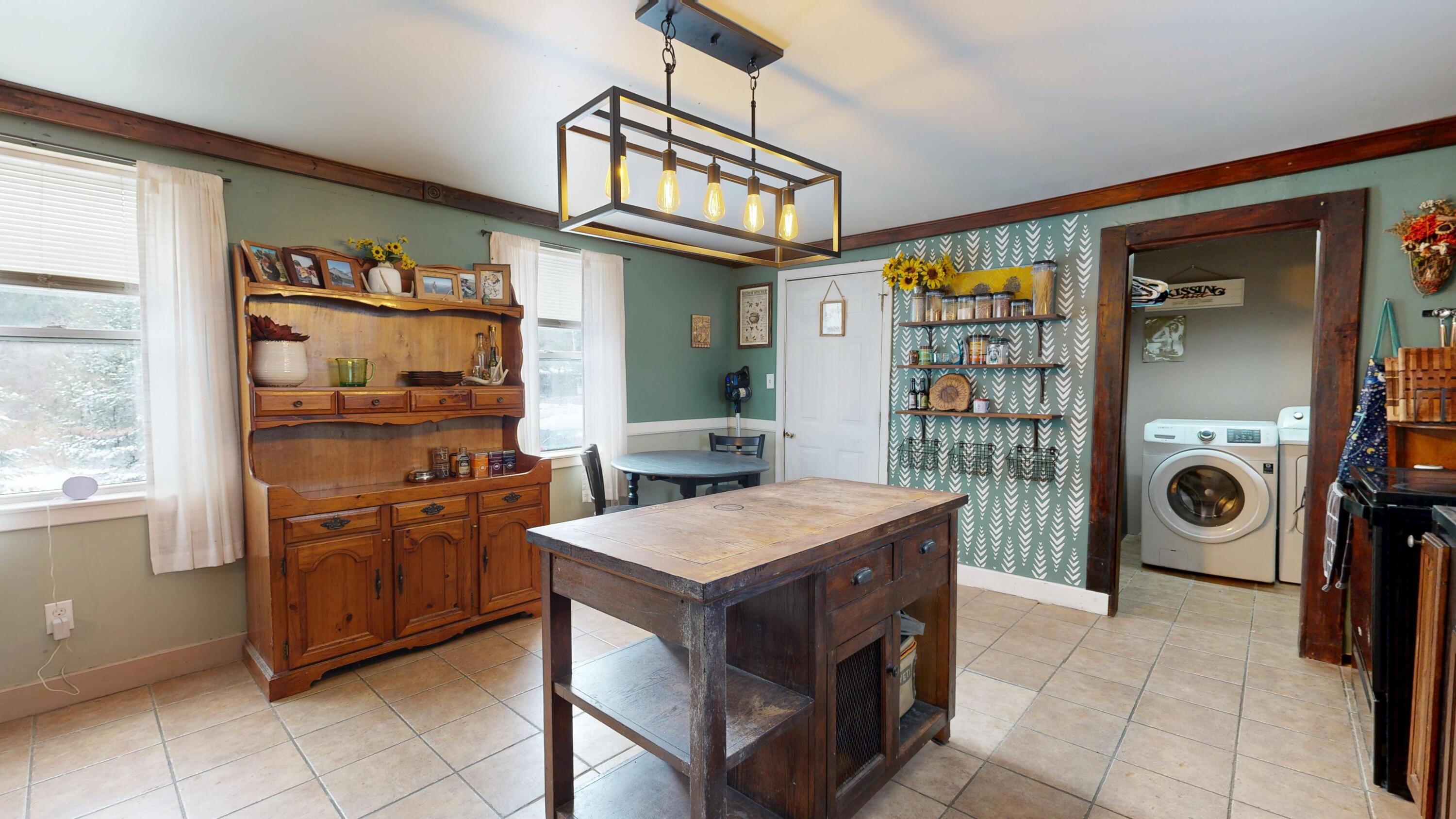 3950 W River Road, Sidney, ME, 04330