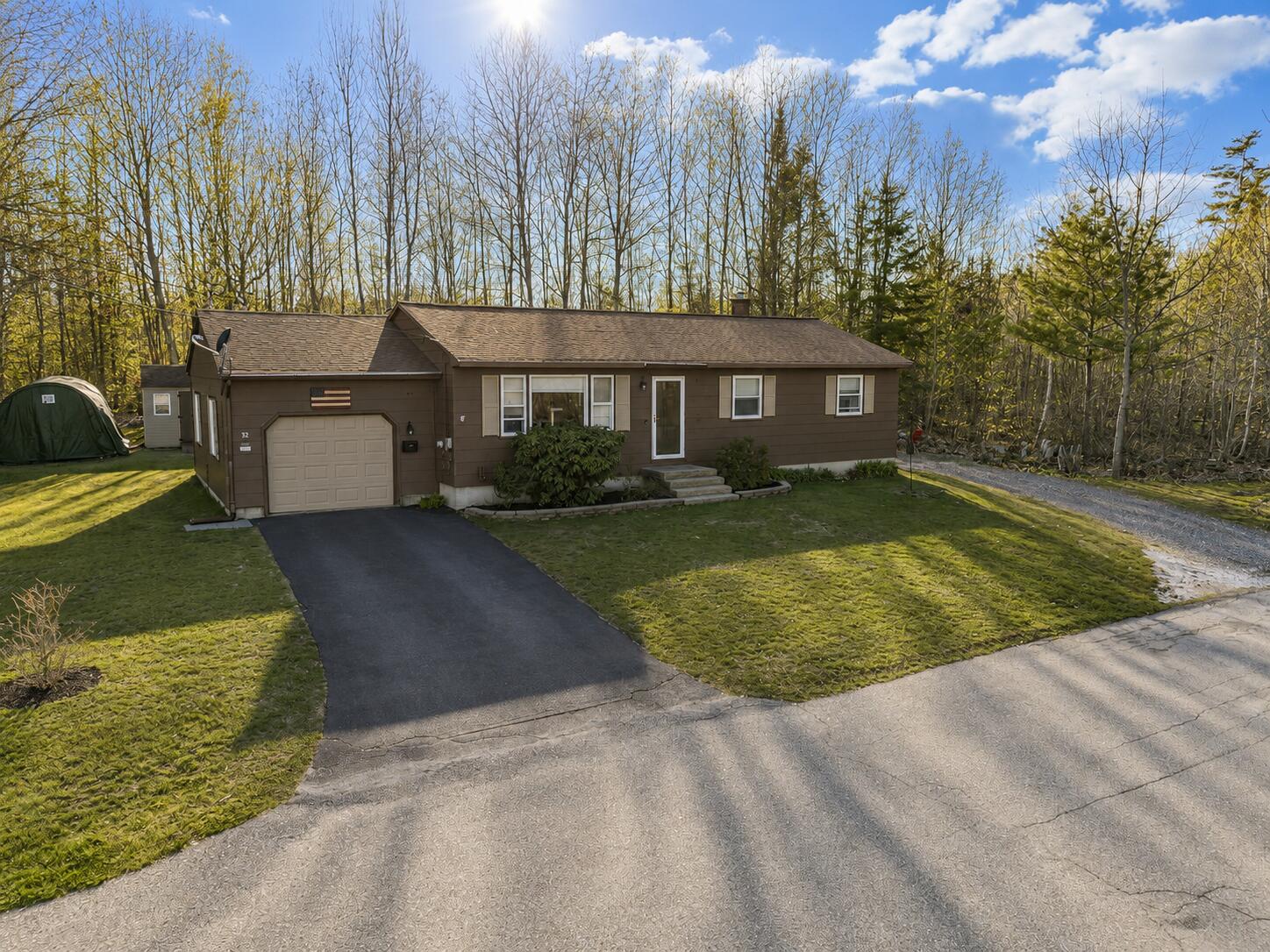 32 Lawn Avenue, Gorham, ME, 04038