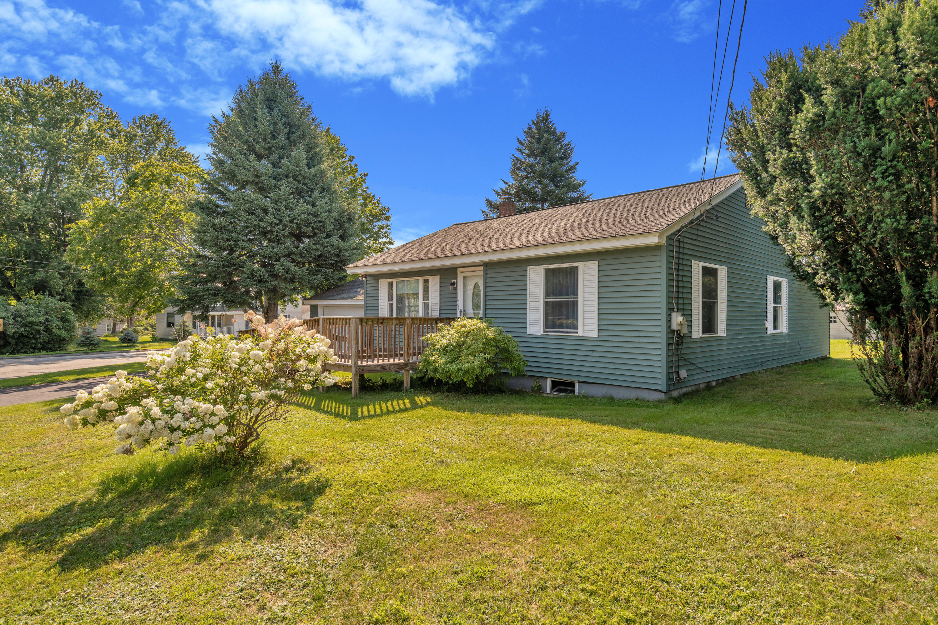 196 Stevens Mill Road, Auburn, ME 04210 Exterior
