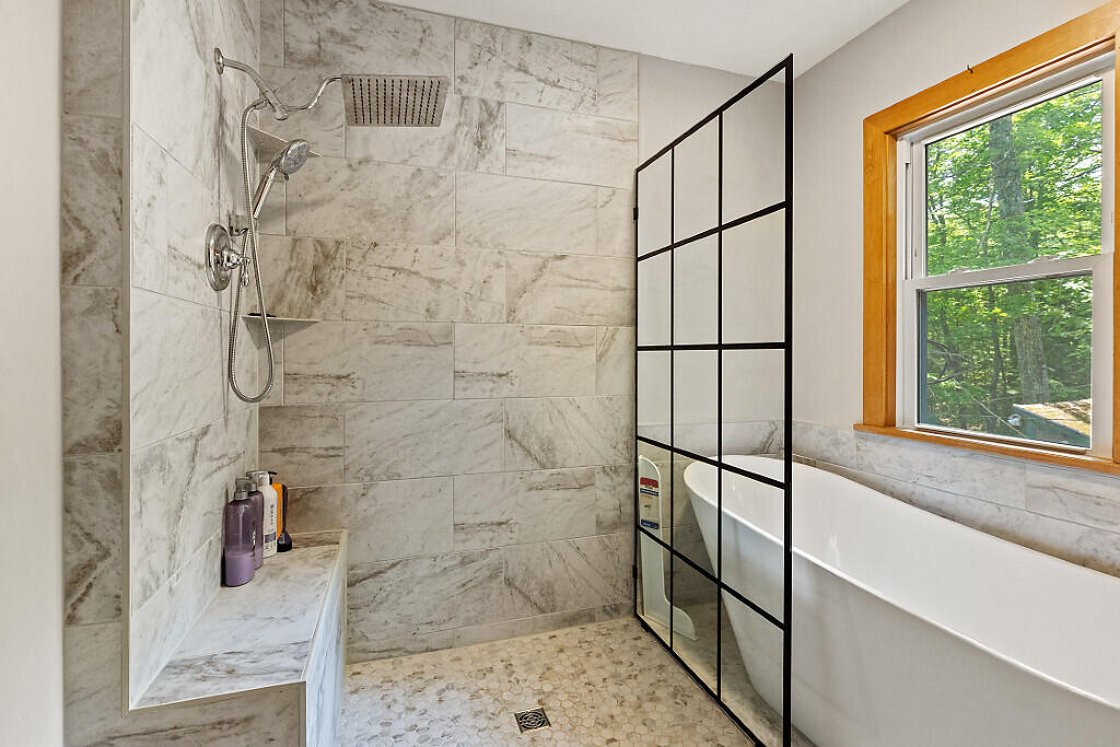 103 Taylor Woods Road, Belgrade, ME, 04917