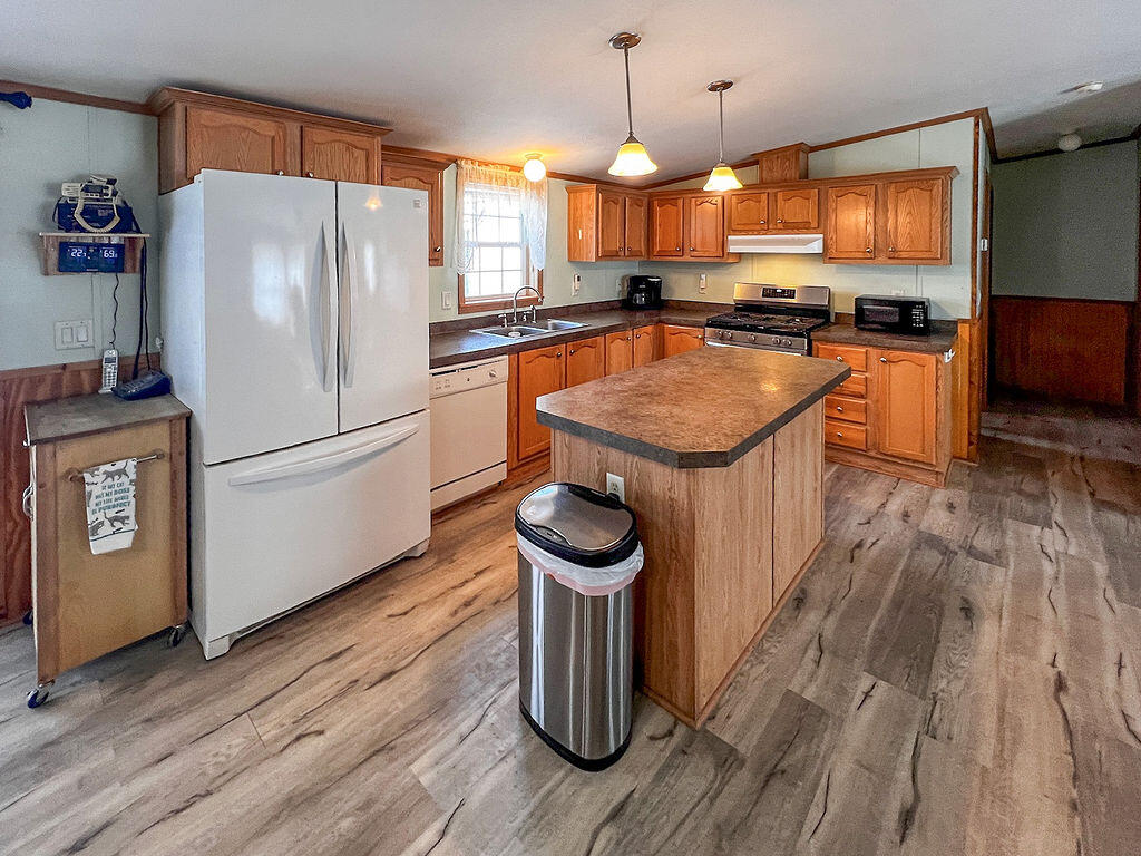 191 Sunset Cross Road, Deer Isle, ME, 04627