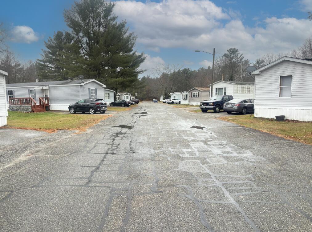 25 Hartford Street, Rumford, ME, 04276