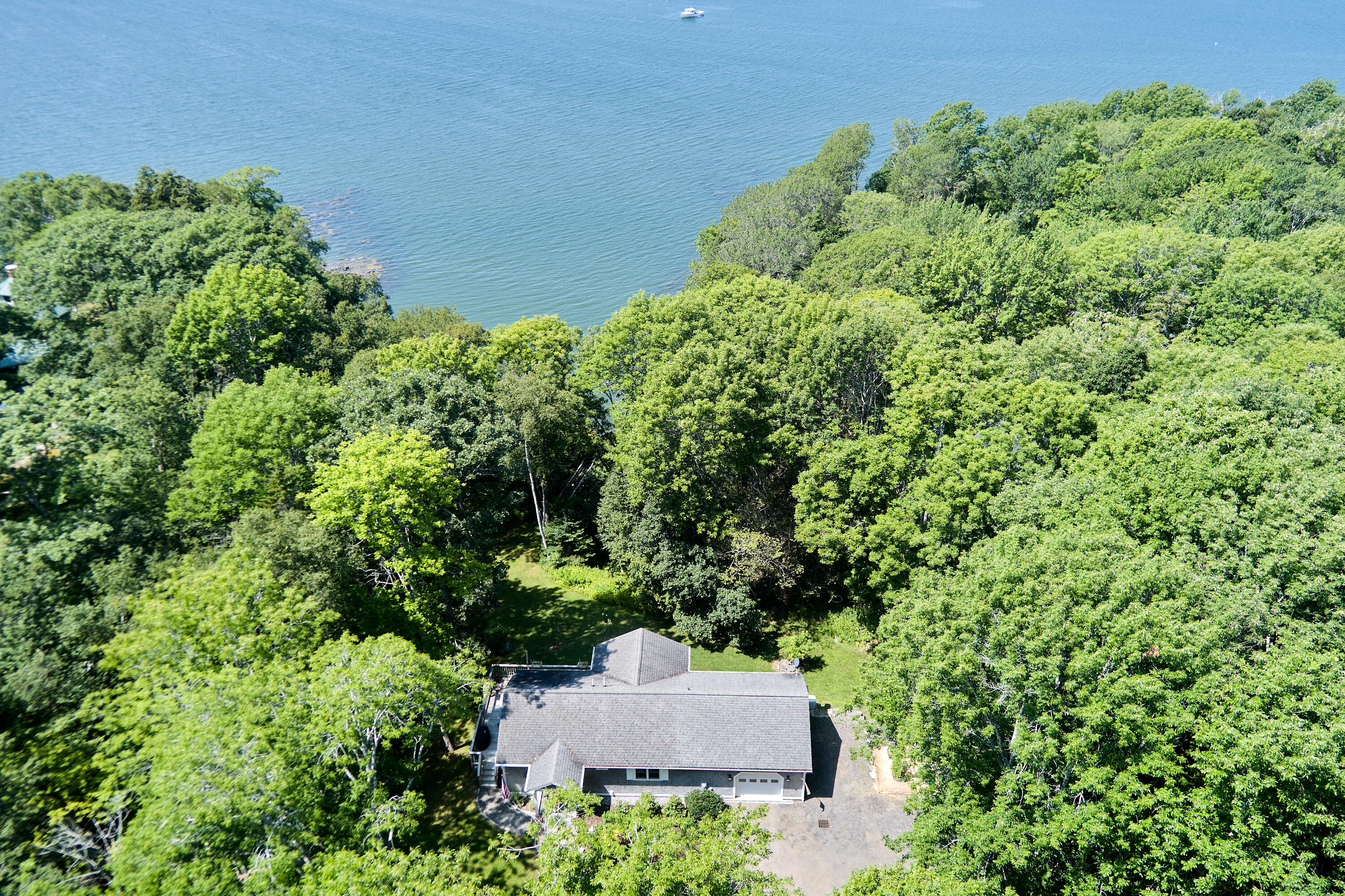 33 Rockinghorse Lane, Saint George, ME, 04859