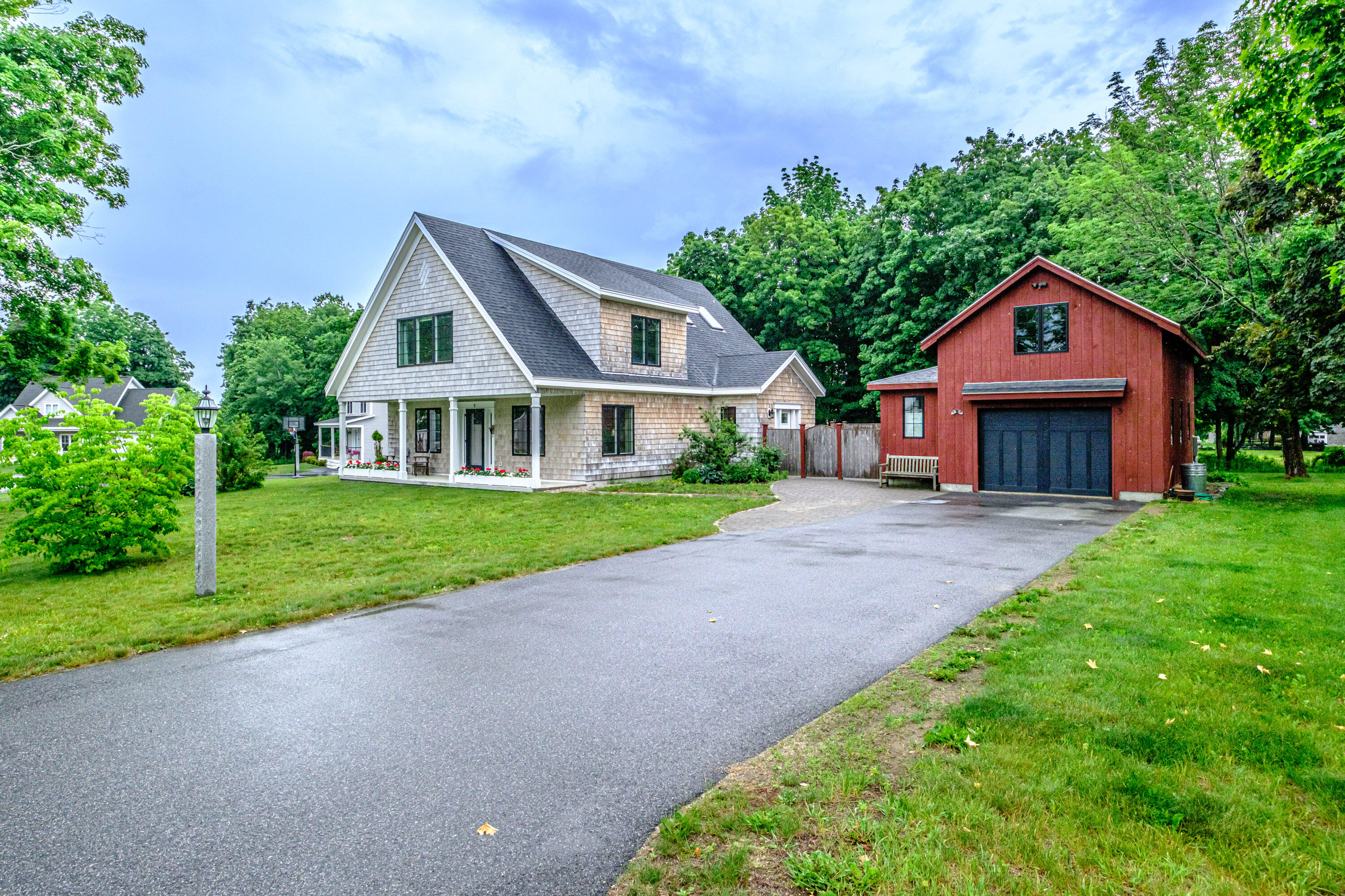 Featured Listings