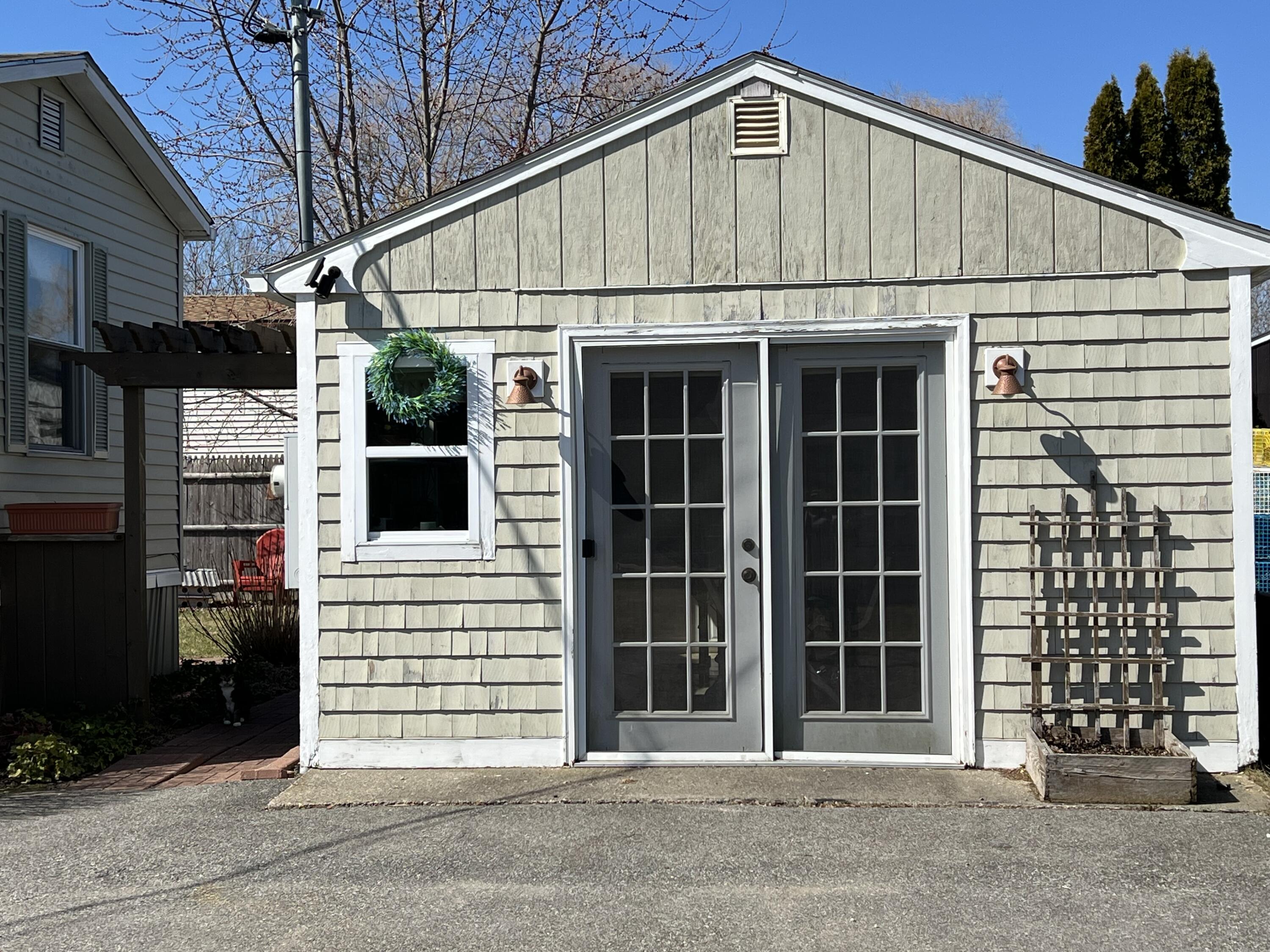 15 Marks Lane, Rockland, ME, 04841