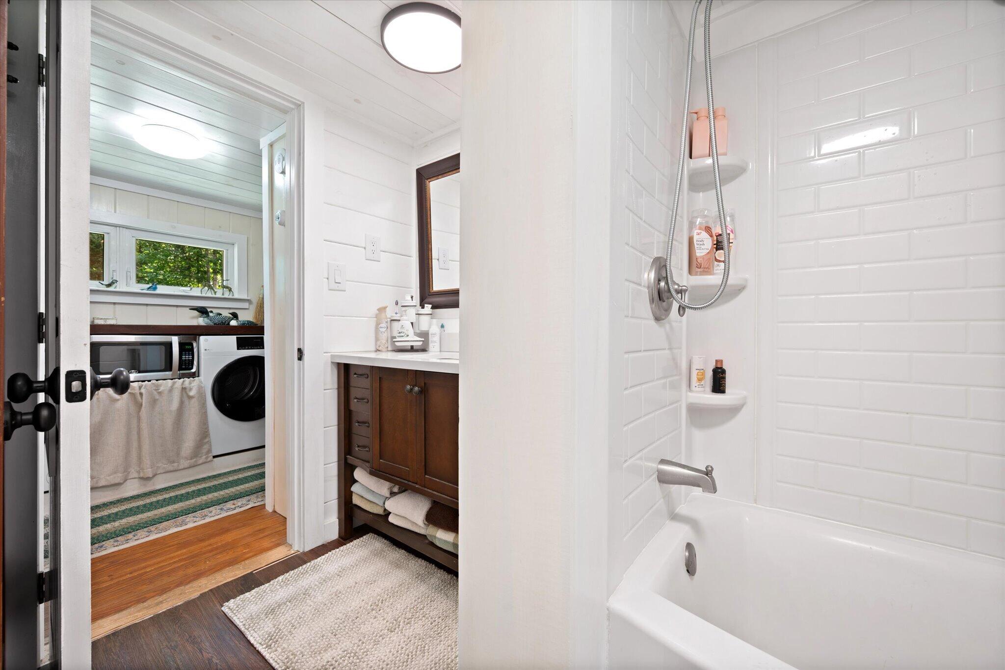 1002 Bennoch Road, Old Town, ME 04468 Tub/Shower Combo...