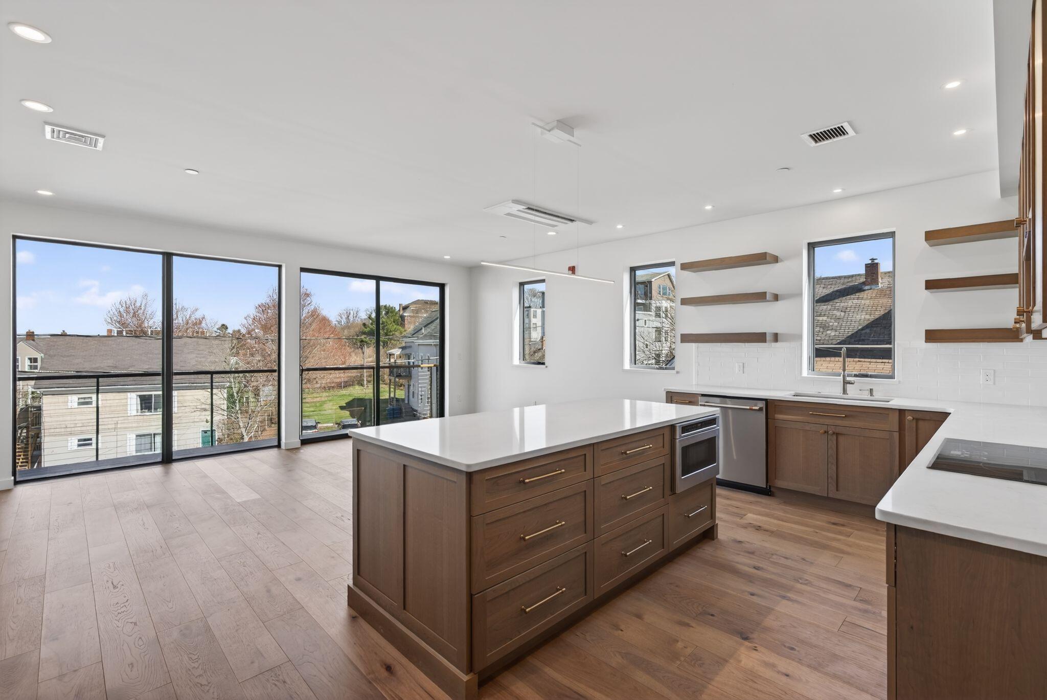 58 Cumberland Avenue UNIT 4, Portland, ME, 04101