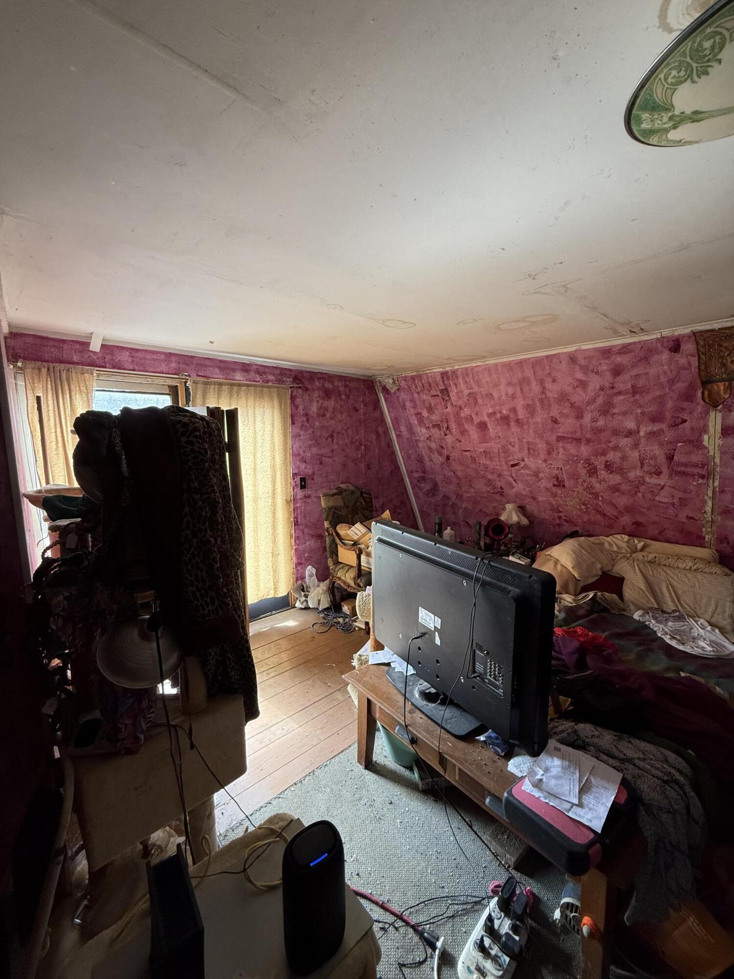 19 Perry Street, Lincoln, ME, 04457