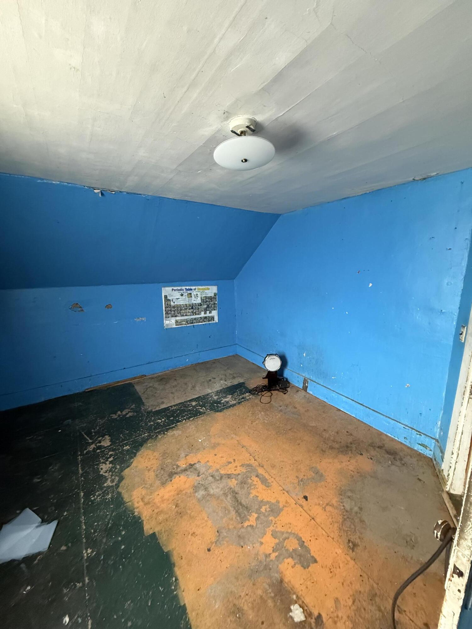 19 Perry Street, Lincoln, ME, 04457