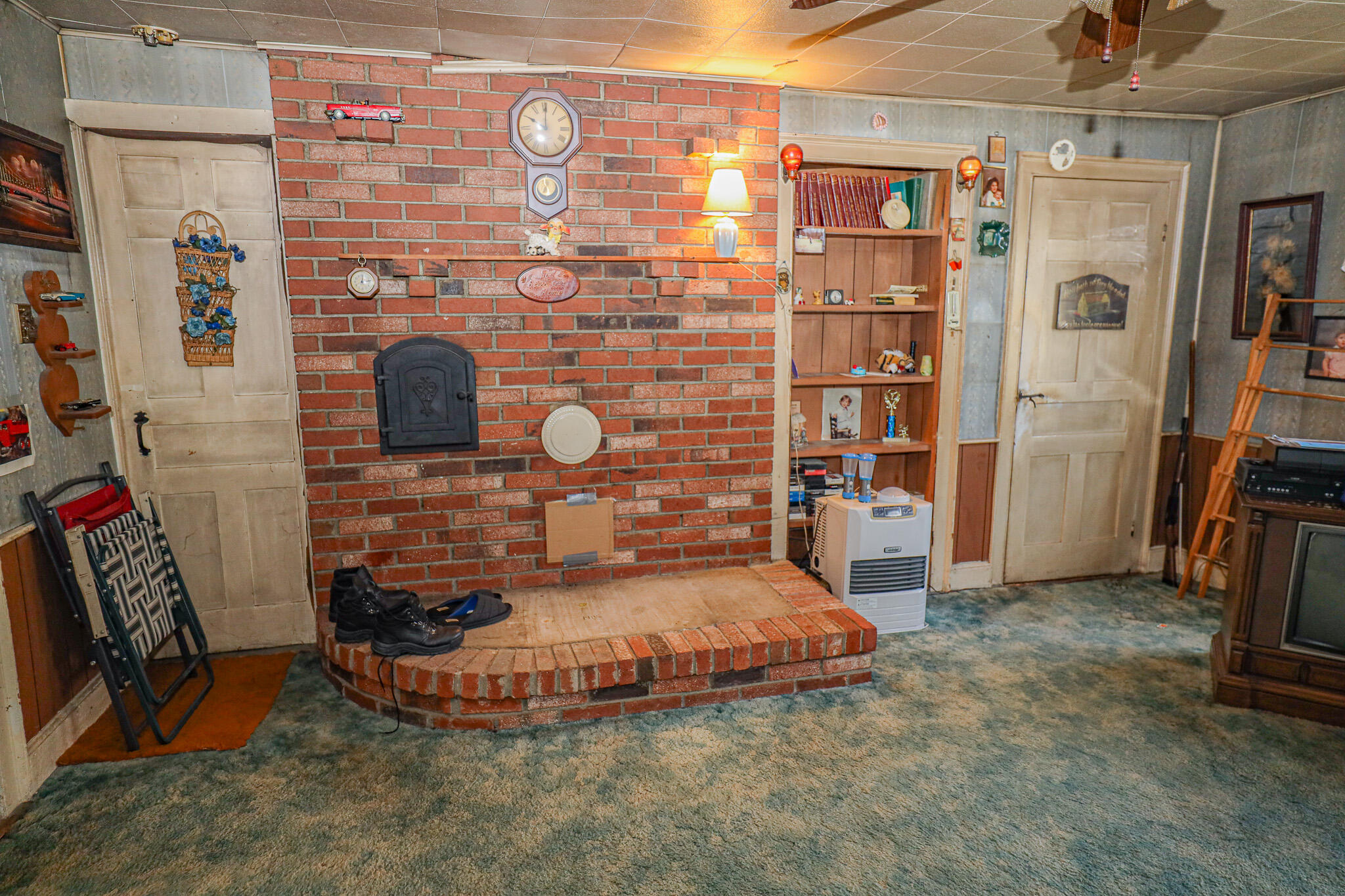 19 Knox Road, Peru, ME, 04290