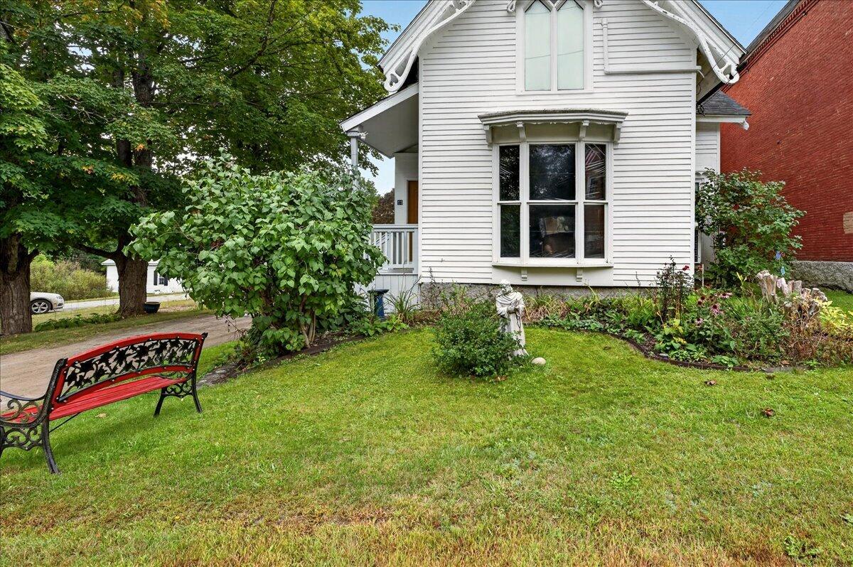 15 Commercial Street, Winterport, ME 04496 53-15 Commercial St