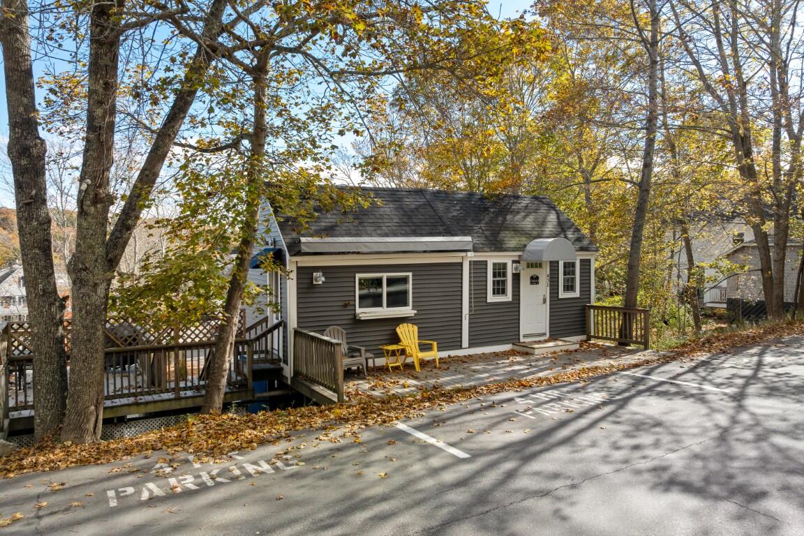 43 Oak Street, Boothbay Harbor, ME, 04538