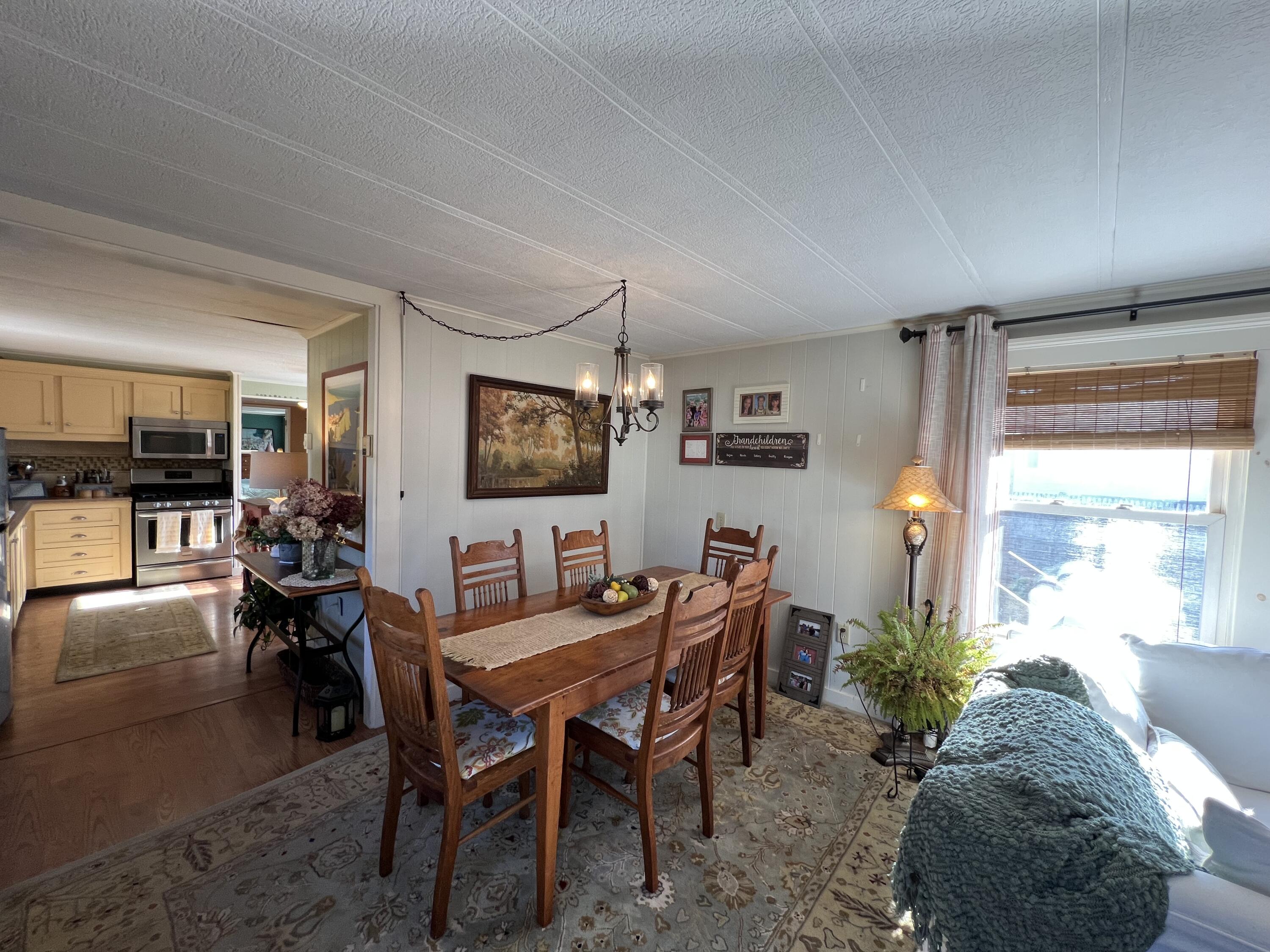 15 Marks Lane, Rockland, ME, 04841