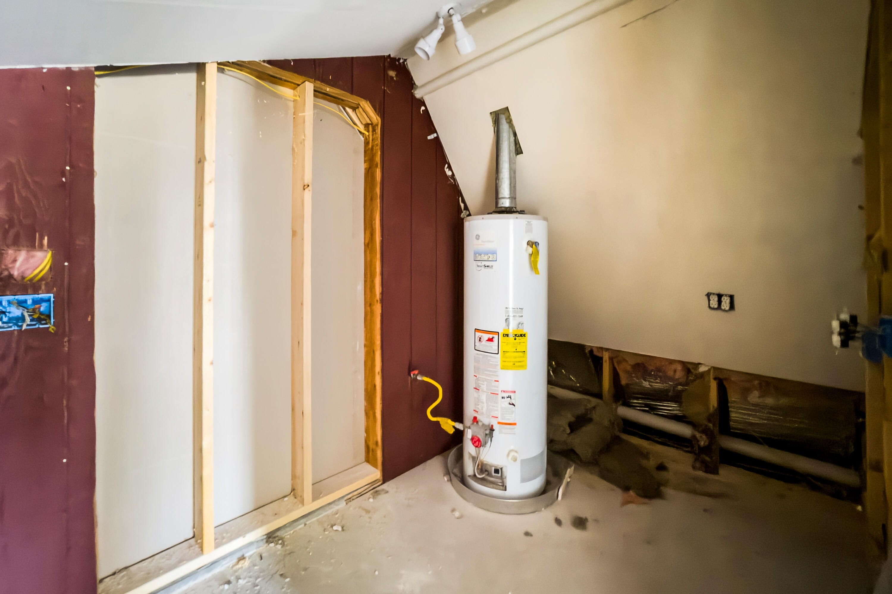 31-33 Booker Street UNIT 4, Thomaston, ME, 04861