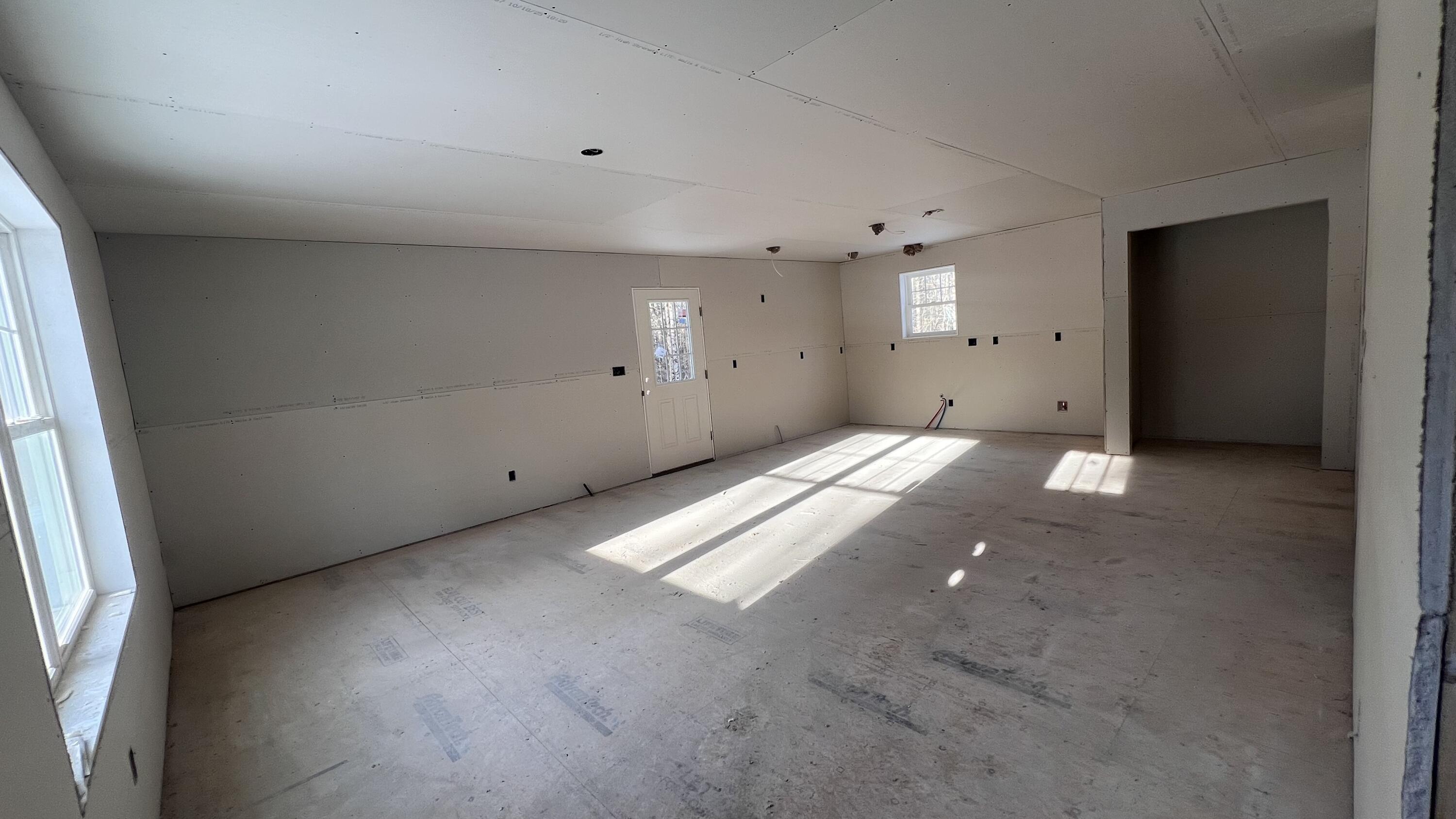 140 Raymond Hill Road, Raymond, ME, 04071