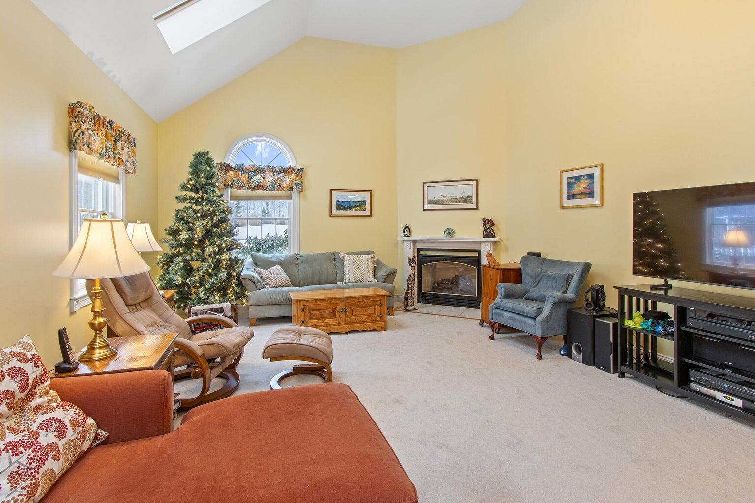 51 Old Field Road, Yarmouth, ME, 04096