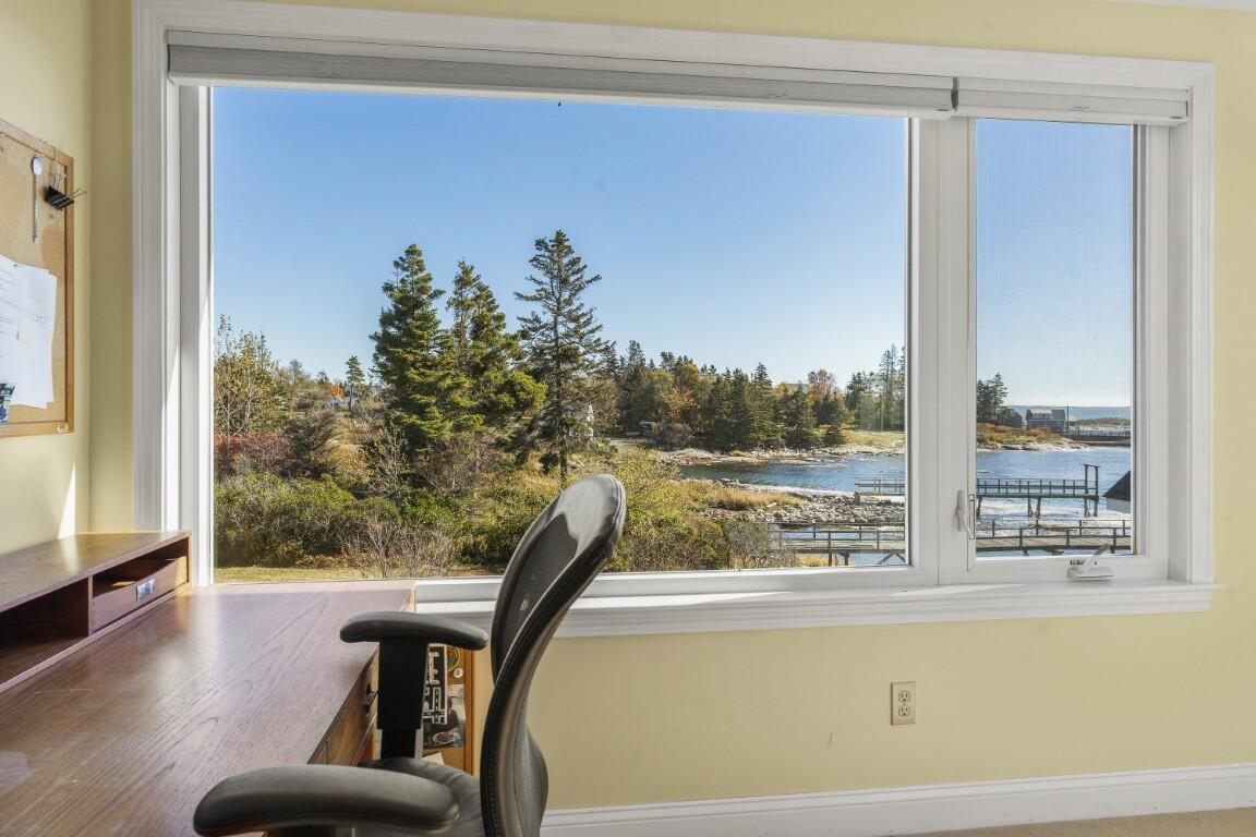 22 Gray Road, Southport, ME, 04576