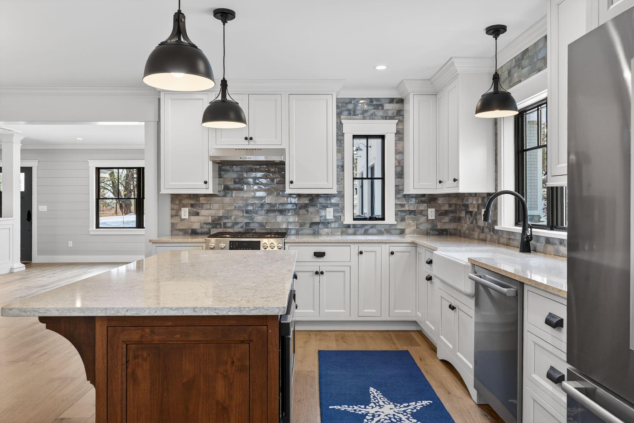 142 Main Street, Kennebunkport, ME, 04046