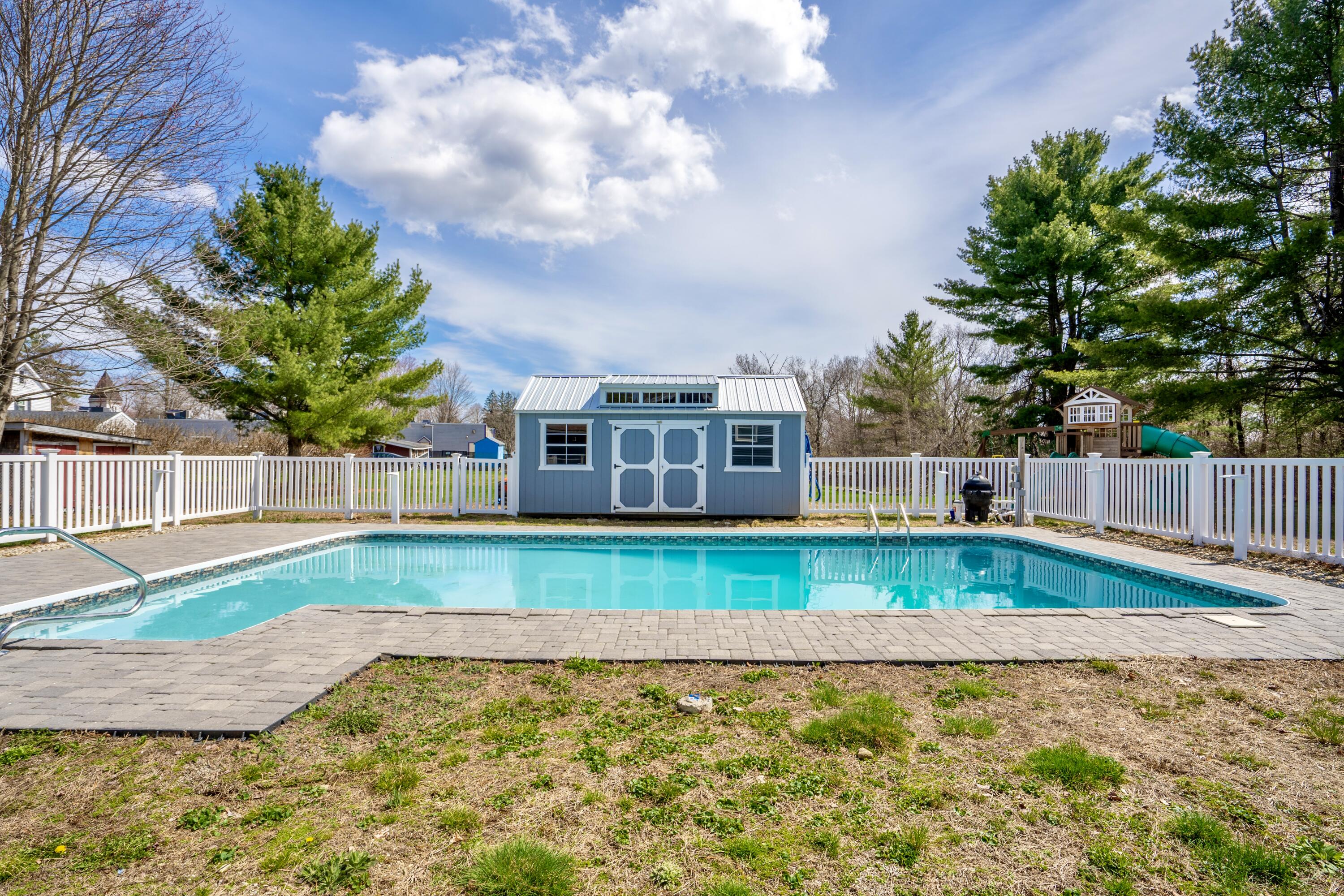 7 Sunset View Street, Gray, ME, 04039