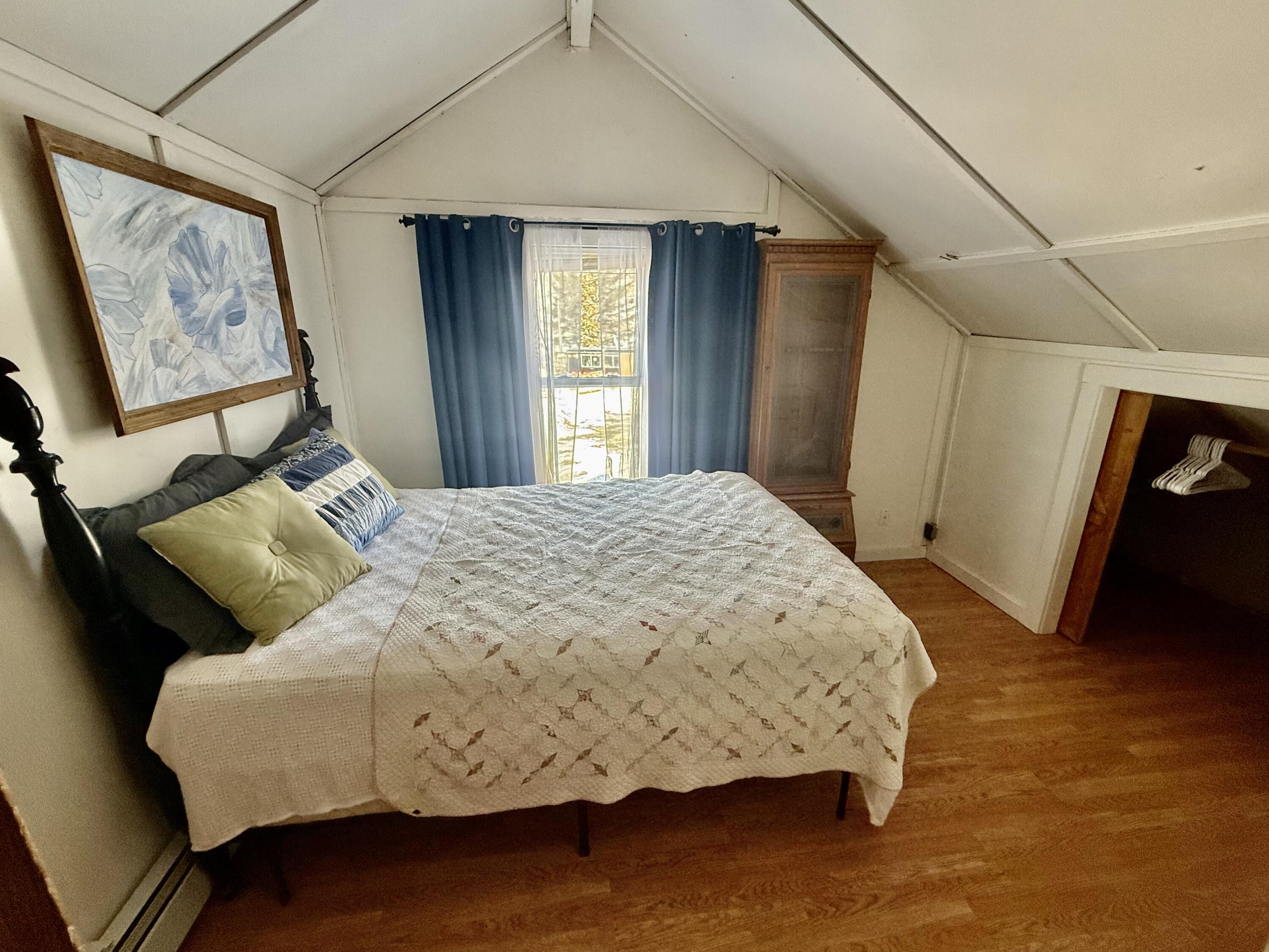 54 W Main Street, Vinalhaven, ME, 04863