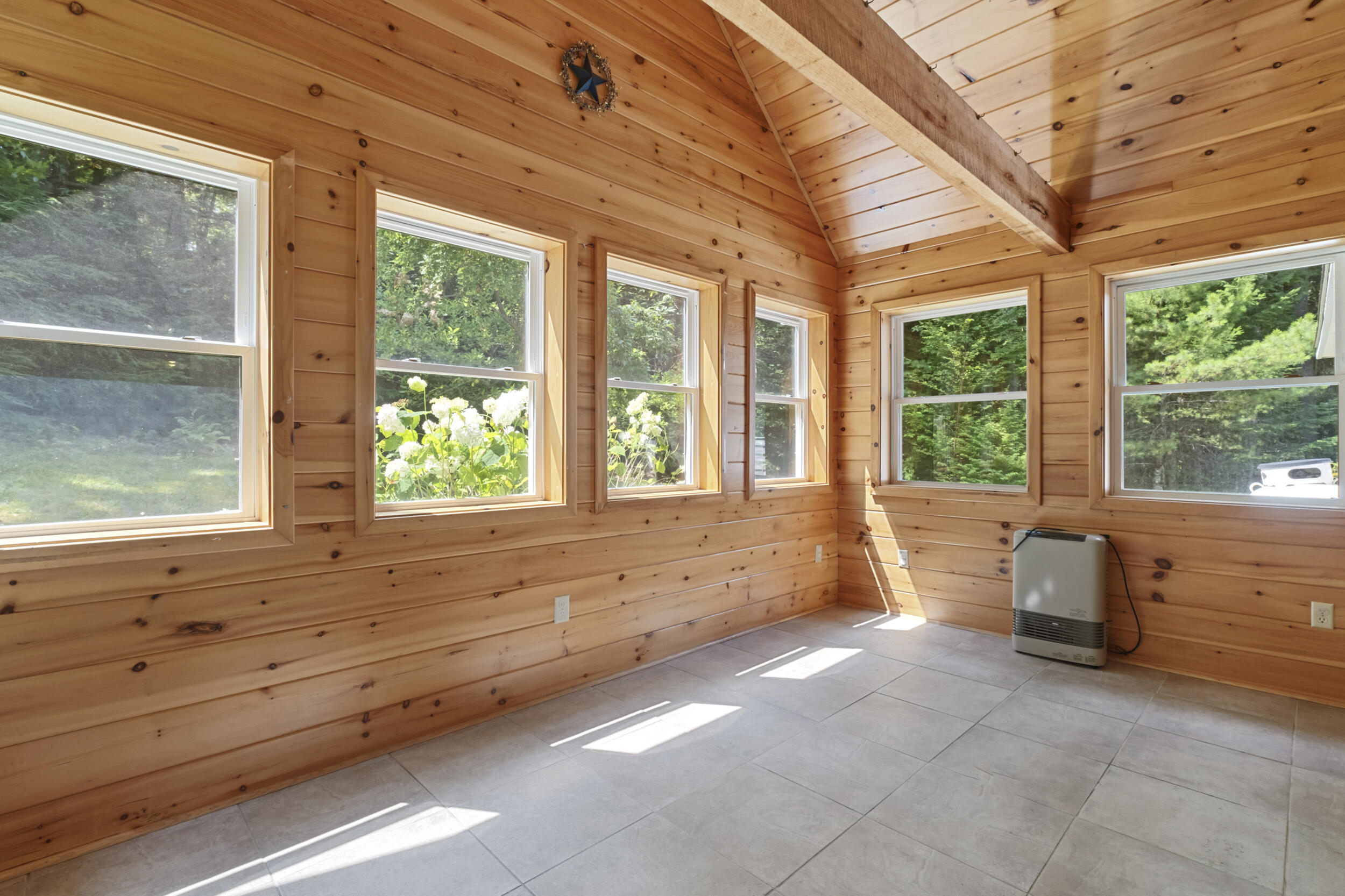 96_taylor_woods-interior-04